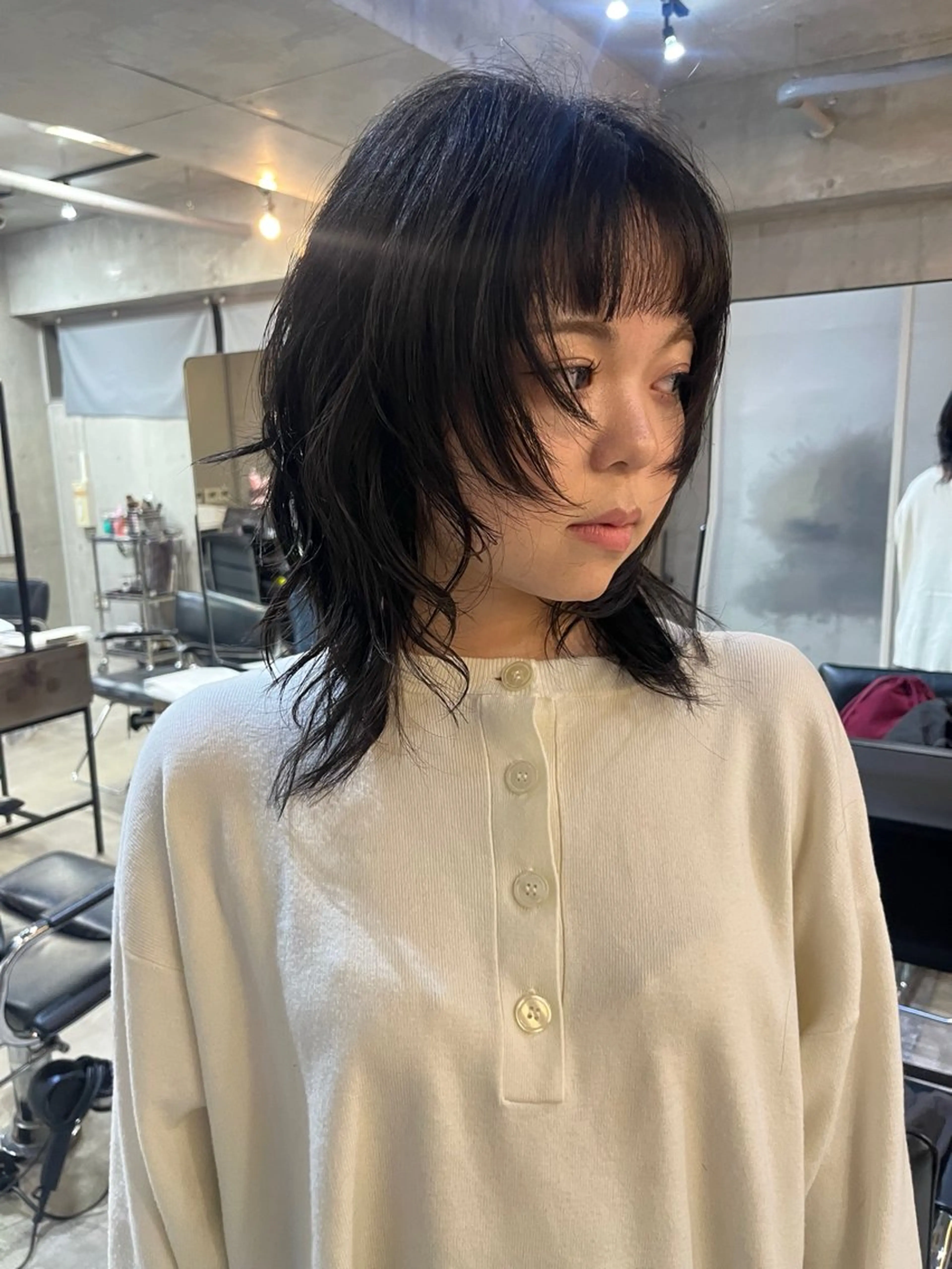 ミディアム カット レイヤーカット\ウル フ　chinatsuのヘアスタイル