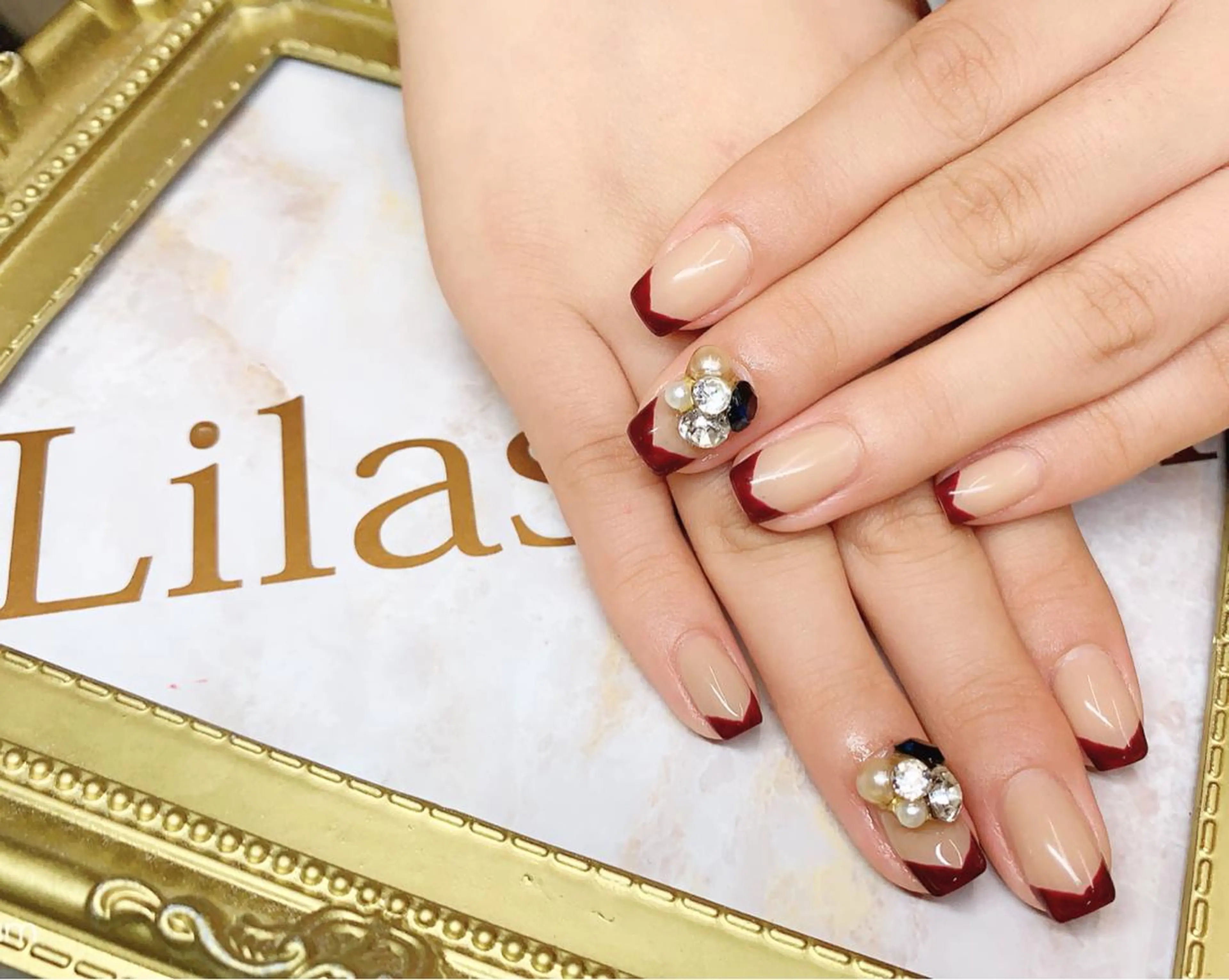 ネイル ボルドー フレンチネイル ジェルネイル ゴージャス ハードジェル Lilas Nailのネイルデザイン