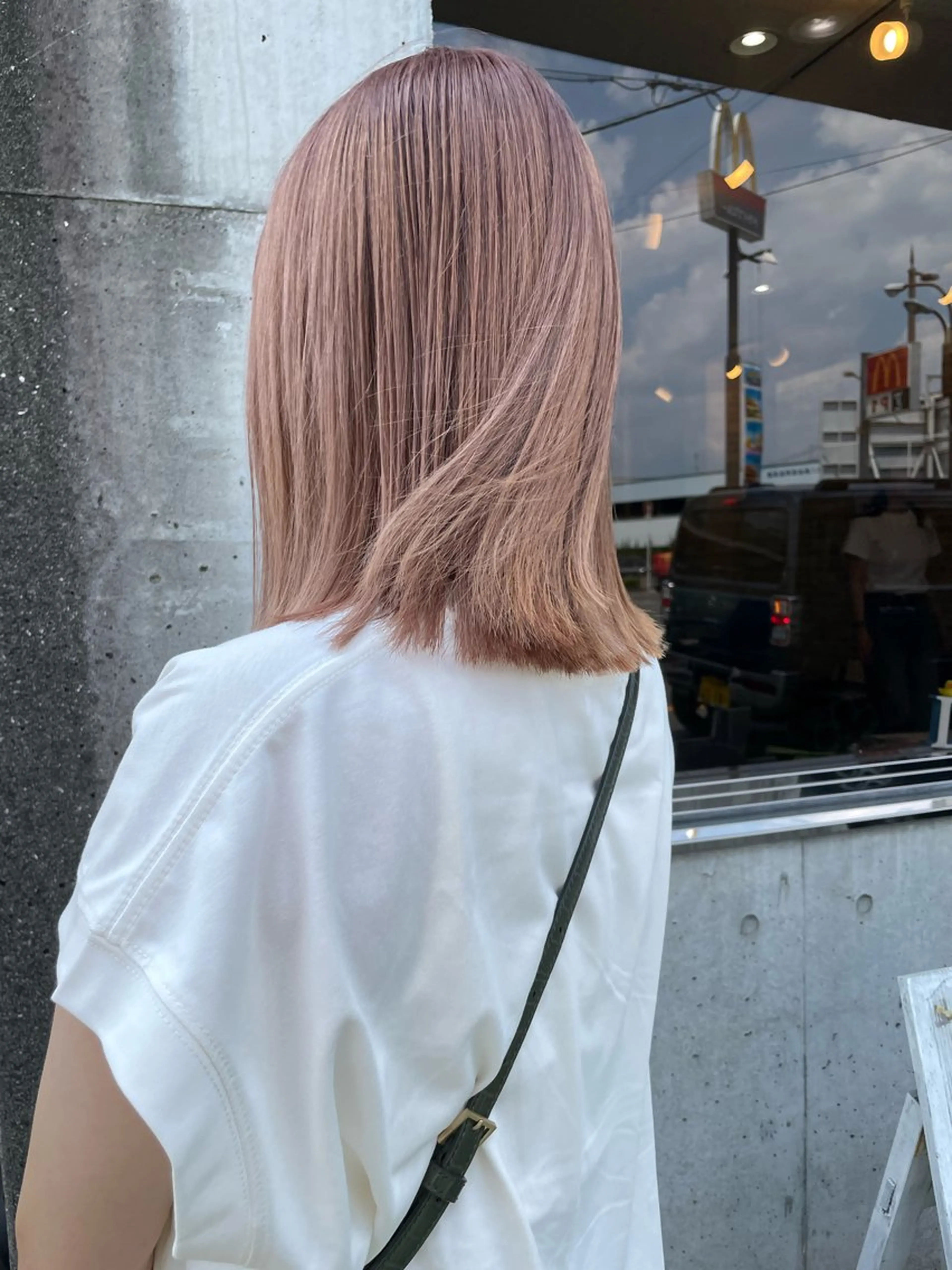 ミディアム カラー カット ヘアカラー シモダ クルミのヘアスタイル