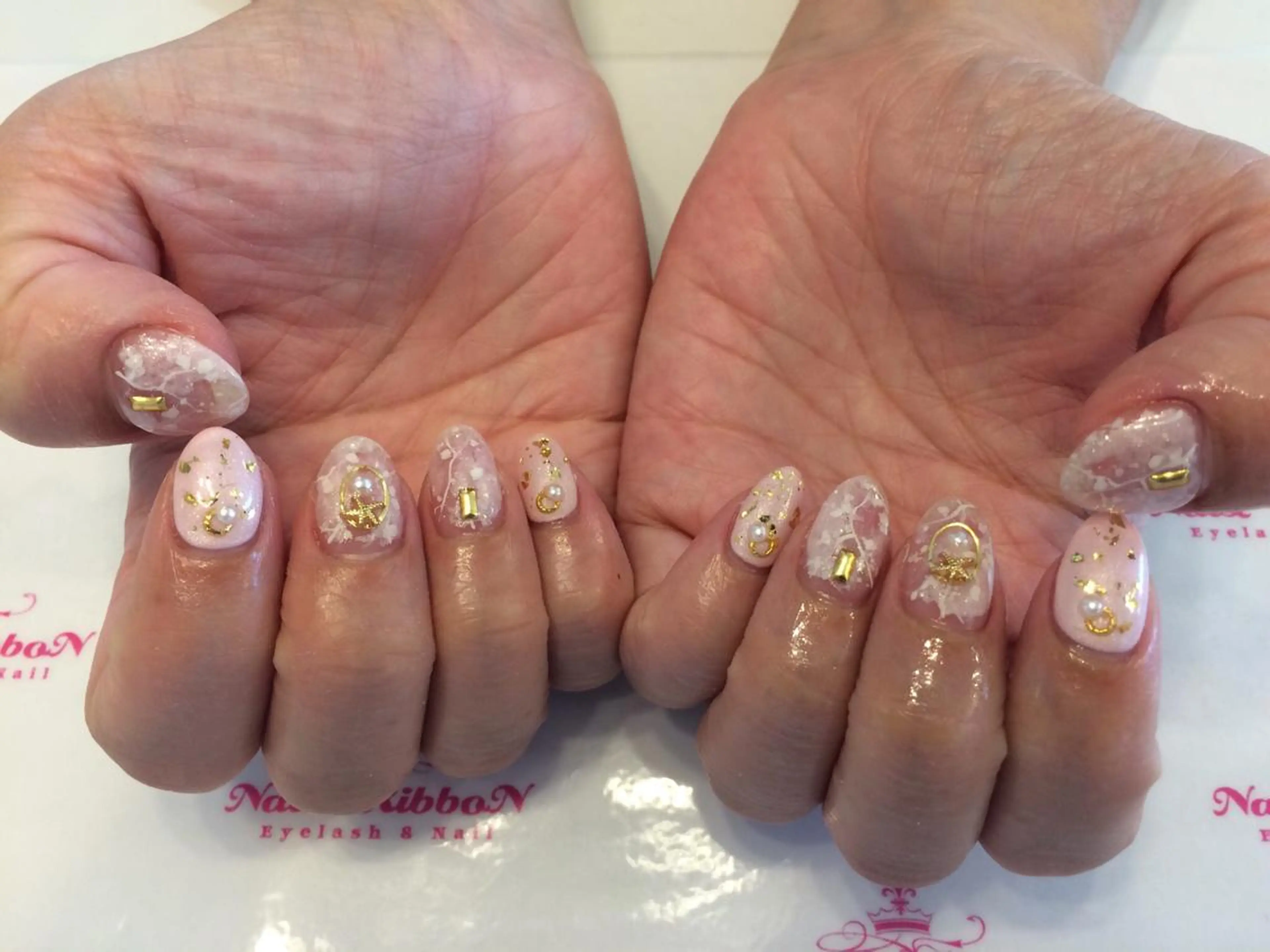 ネイル 春ネイル ネイルリボン 受付スタッフのネイルデザイン