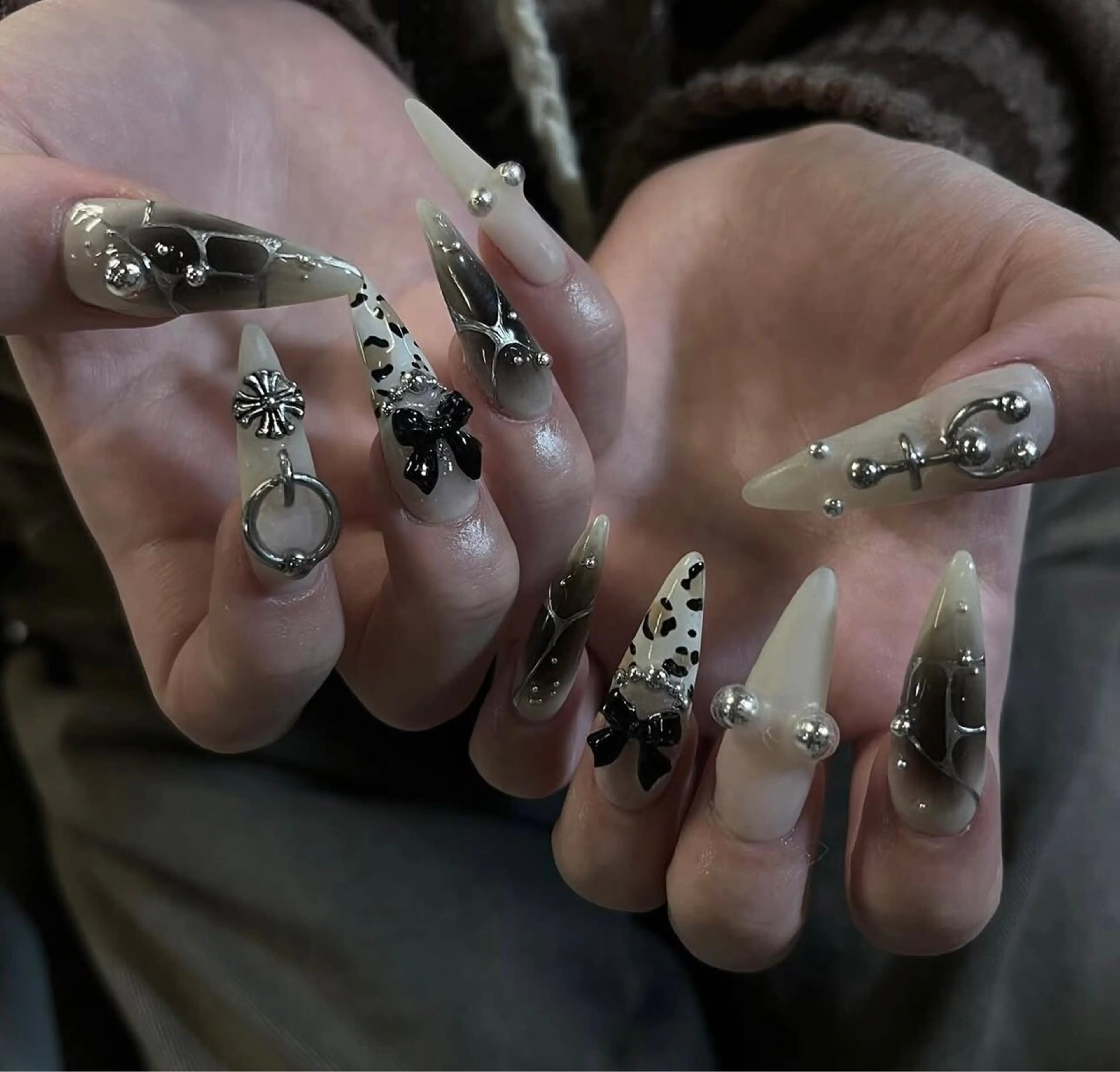 ネイル アートネイル ジェルネイル ネイルチップ ハンドネイル Jenn Nail Shinokuboのネイルデザイン