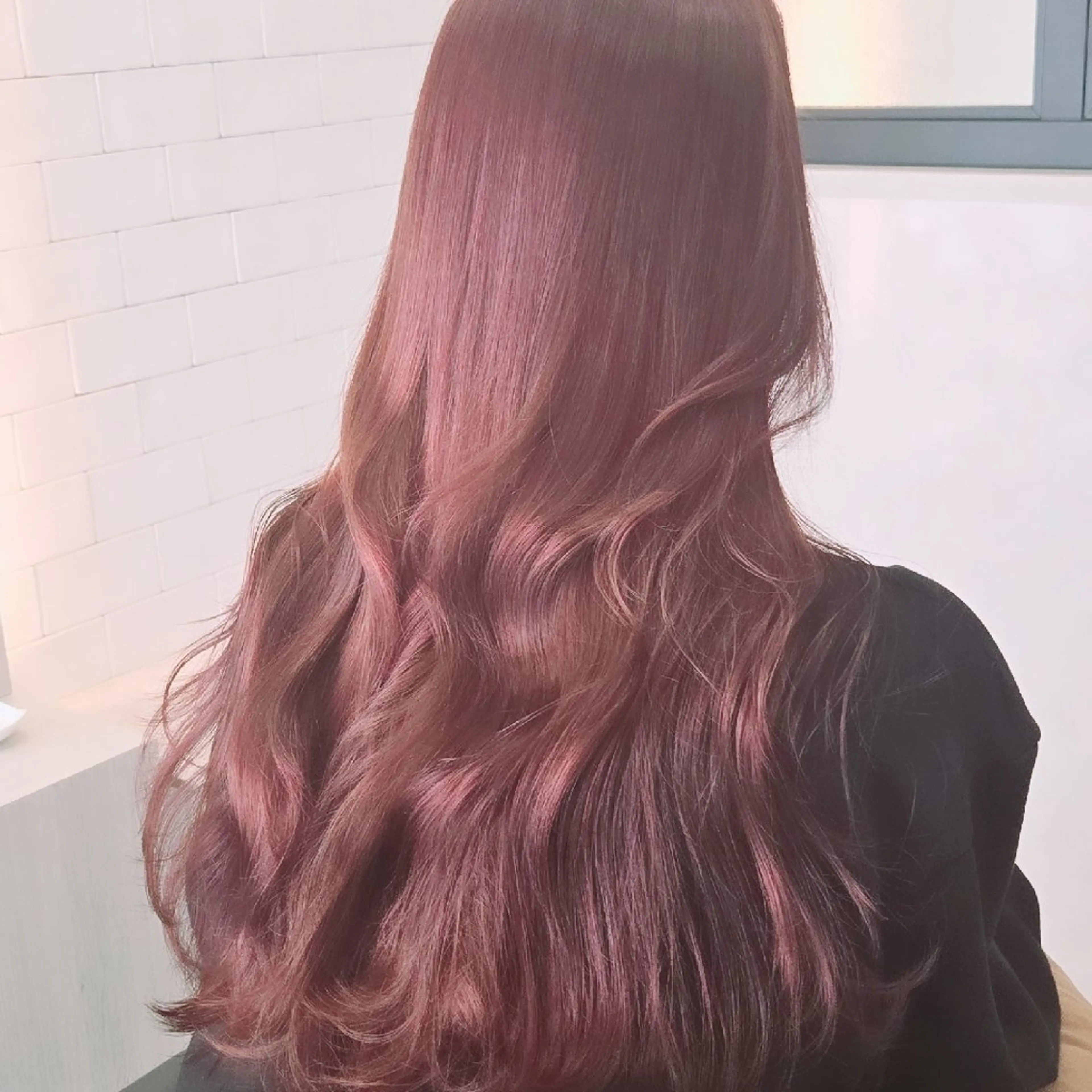 ロング カラー カット ヘアカラー トリートメント emi/髪質改善/ 韓国風/艶カラーのヘアスタイル