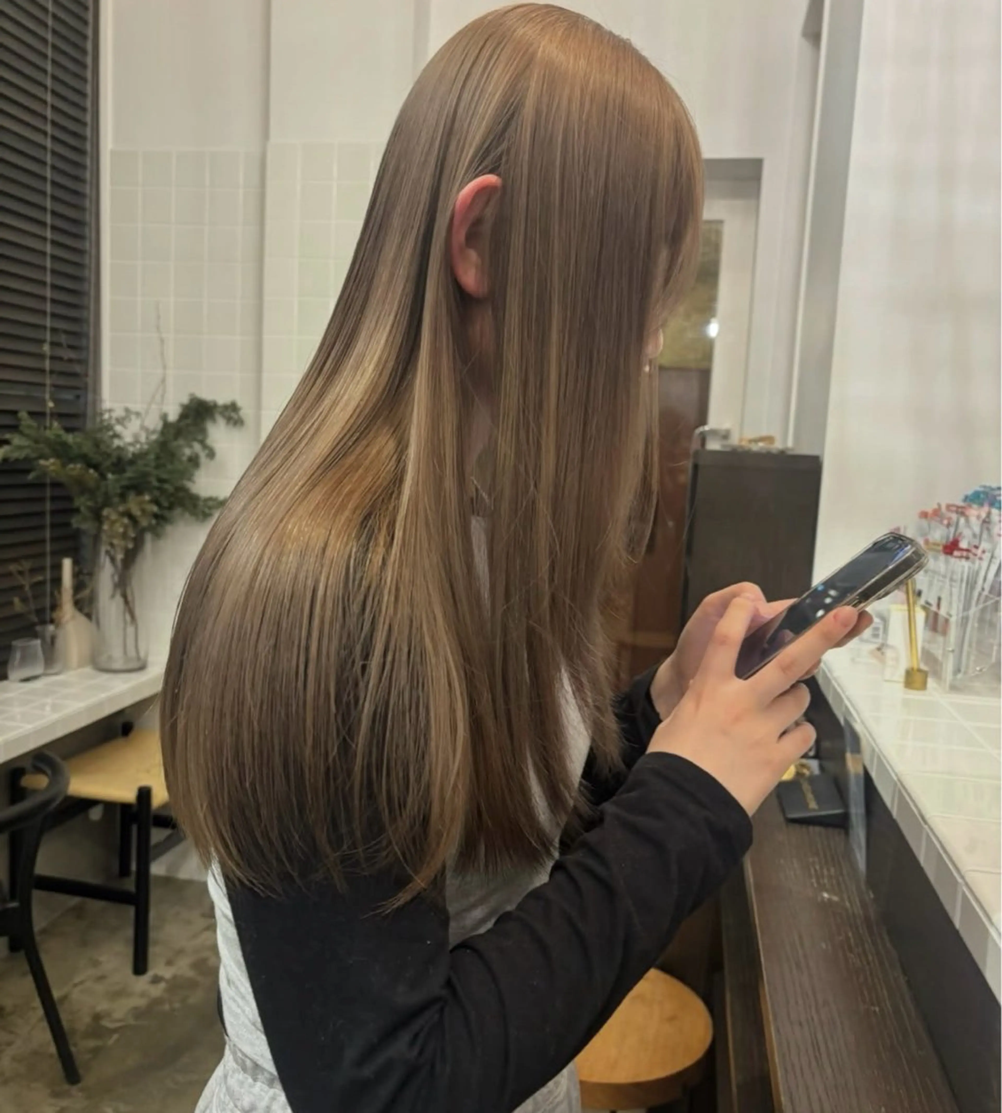 ロング カラー ブリーチリタッチ🧹 miyukiのヘアスタイル