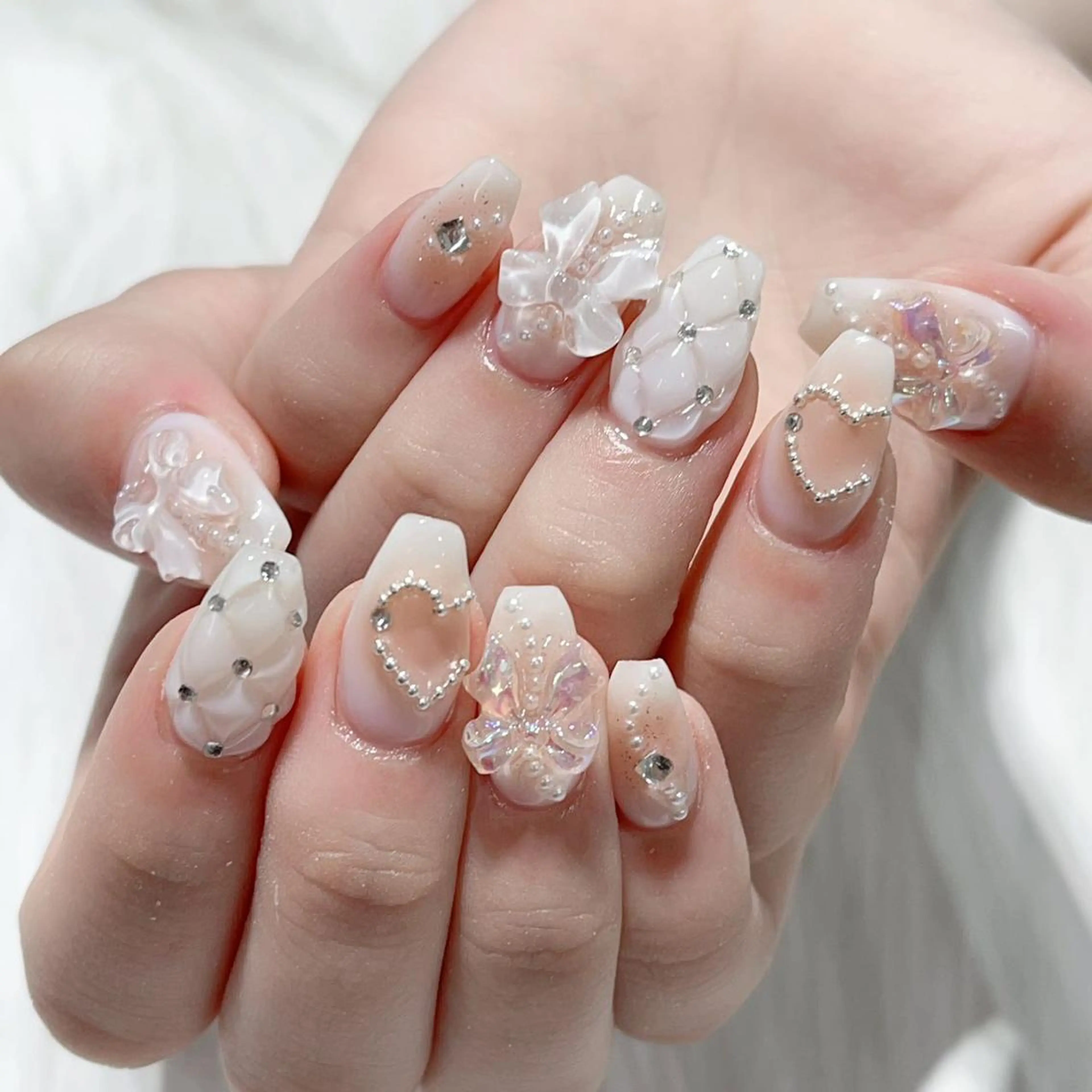 ネイル ハンドネイル Queens momoのネイルデザイン