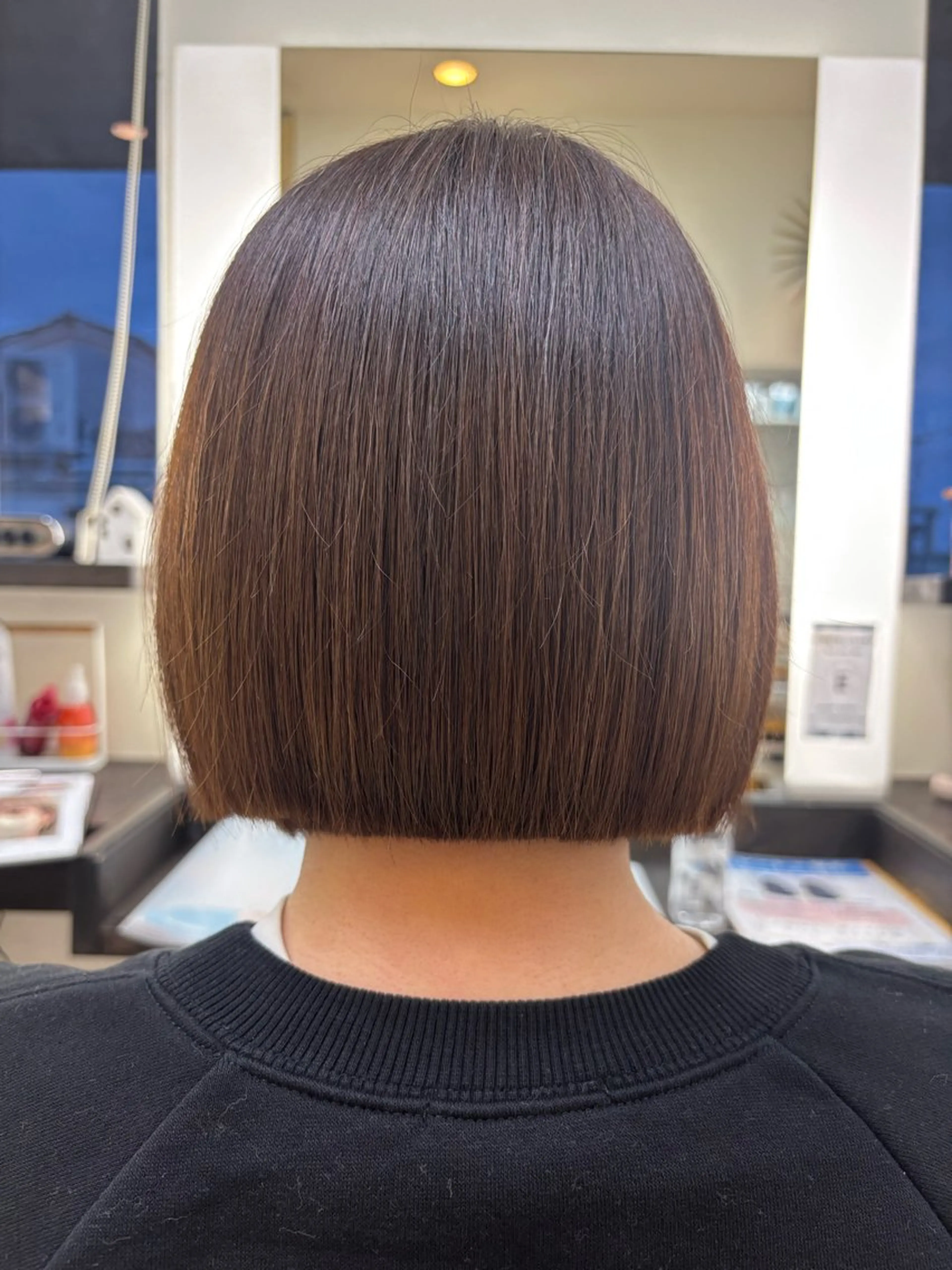 ショート カラー ルプラボウ 石黒よう子のヘアスタイル