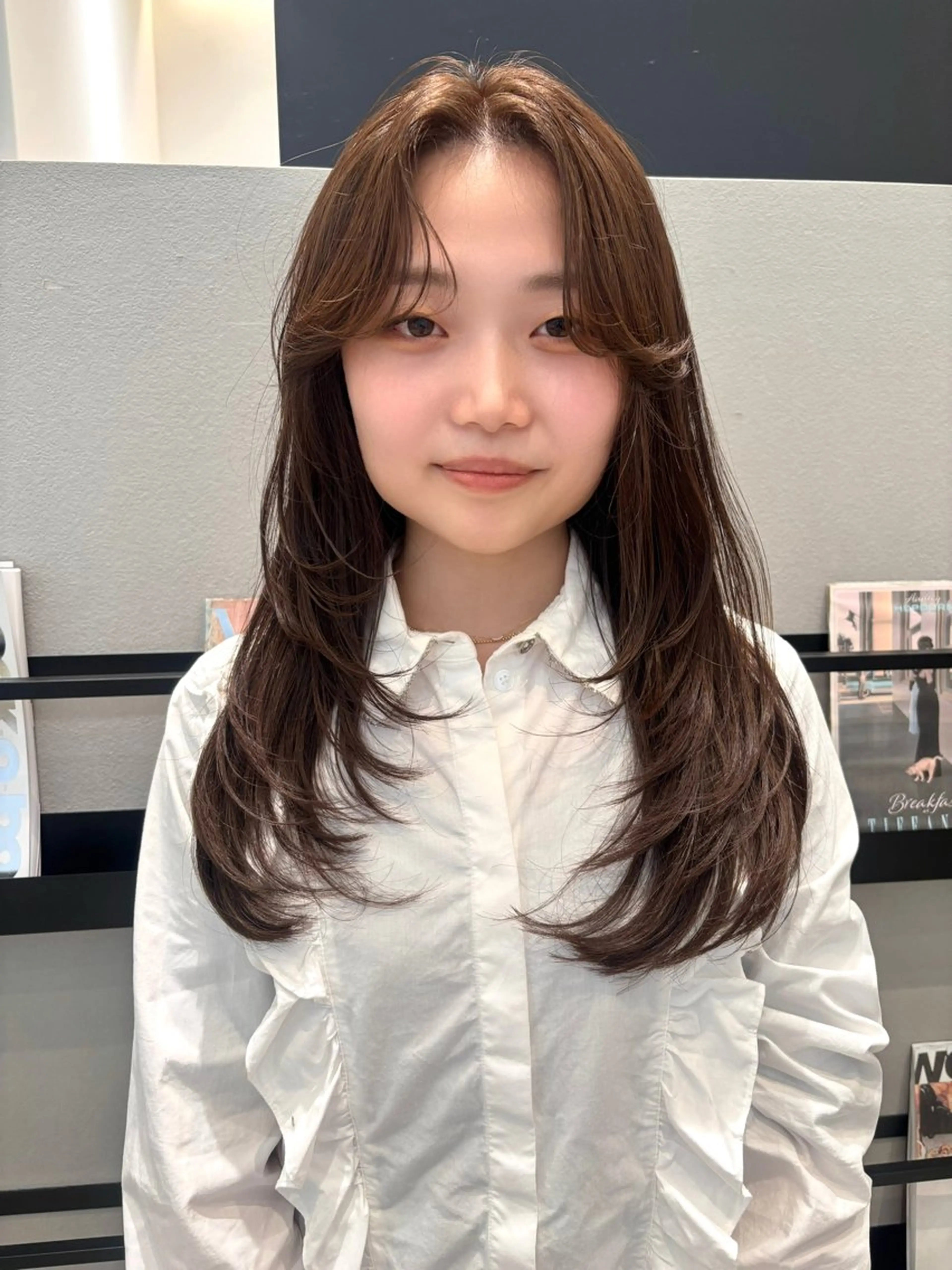 セミロング カラー ベージュカラー ヘーゼル ハイレイヤー レイヤーカット カット ヘアカラー 透明感カラー/ レイヤーkotonoのヘアスタイル