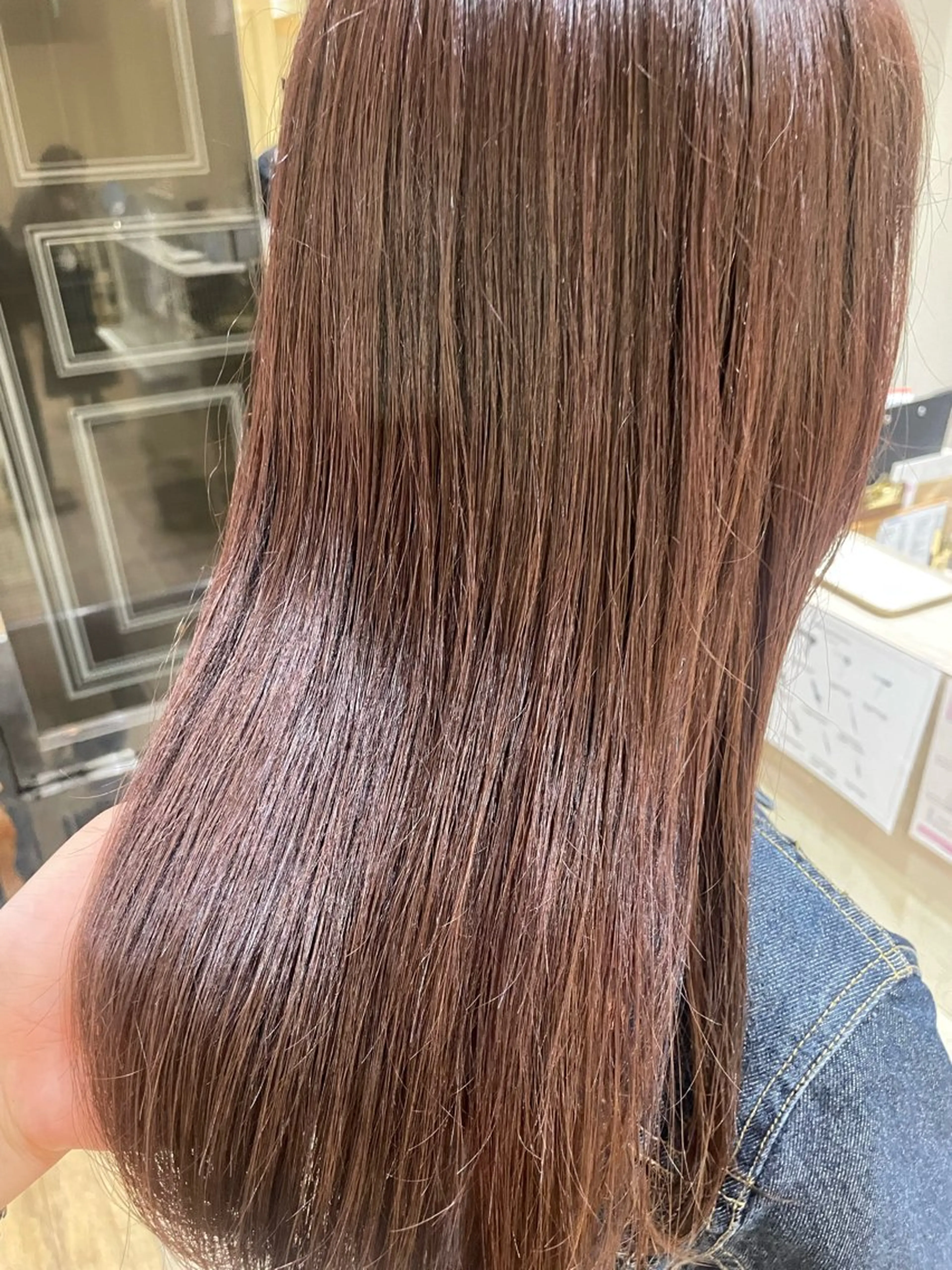 カラー ニシノ フウカのヘアスタイル