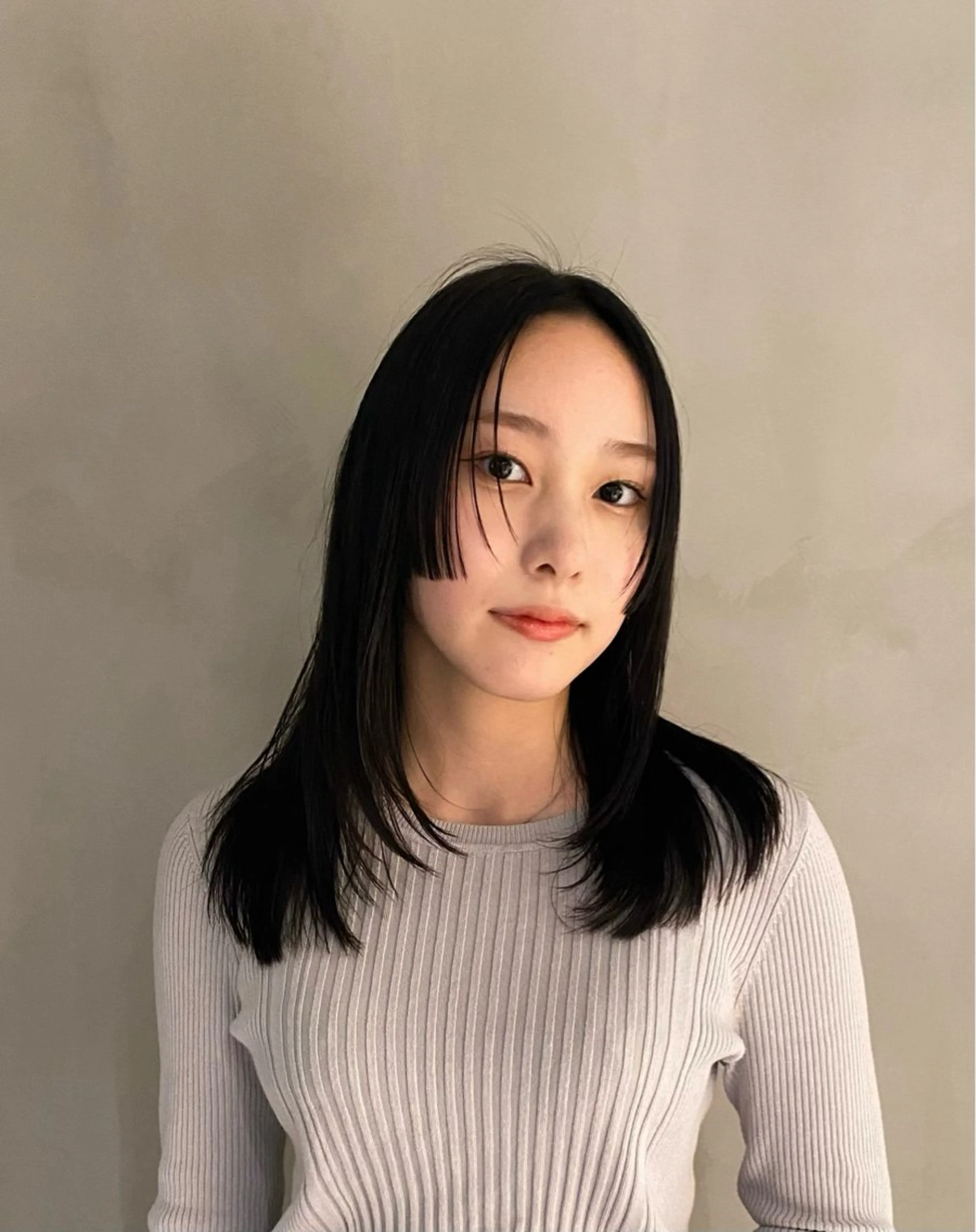 ミディアム レイヤー特化✨️ 𝑨𝒀𝑨𝑻𝑶のヘアスタイル