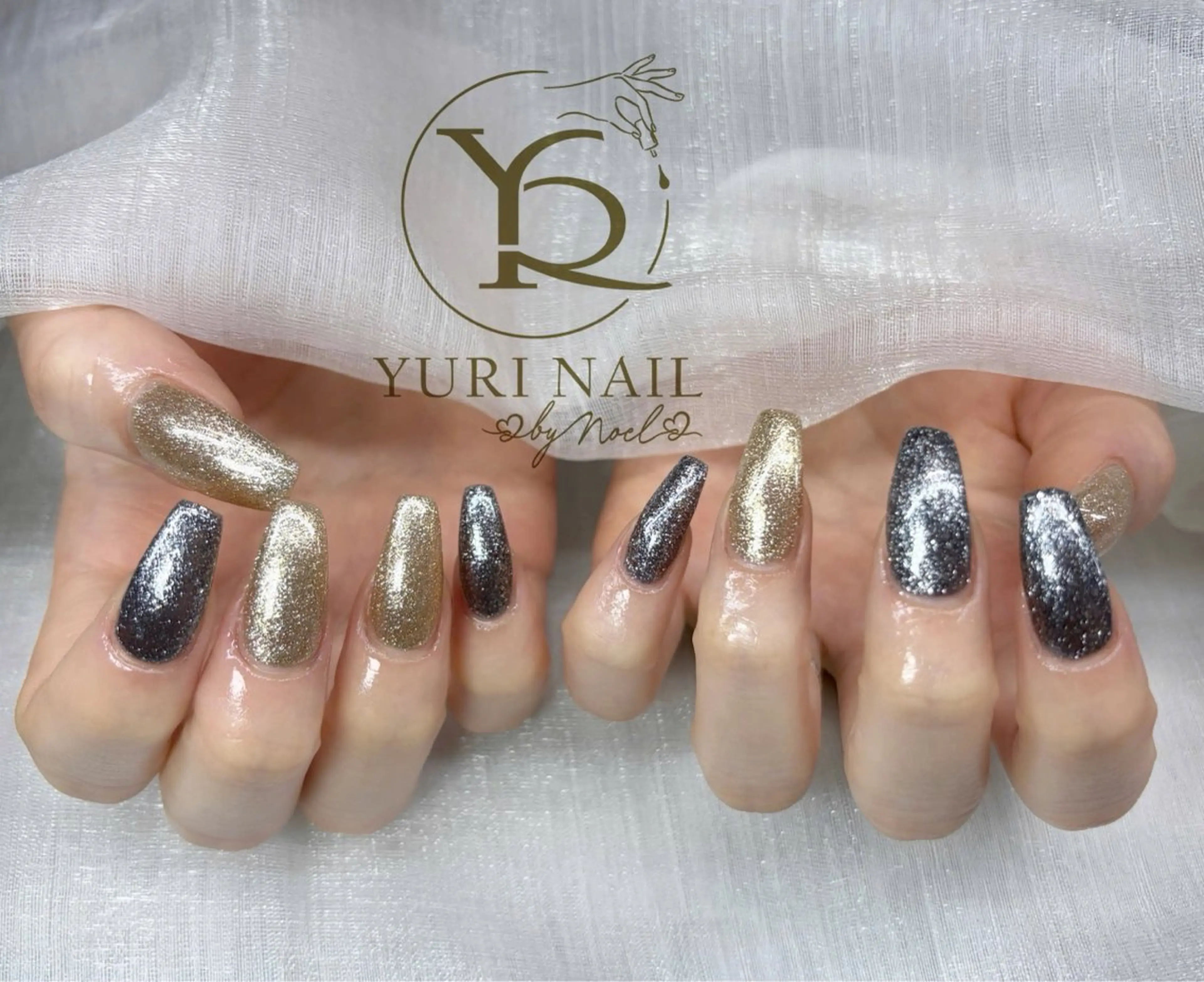 ネイル チークネイル ジェルネイル キラキラネイル マグネットネイル ミラーネイル ハンドネイル フットネイル YURI Nail Funabashiのネイルデザイン