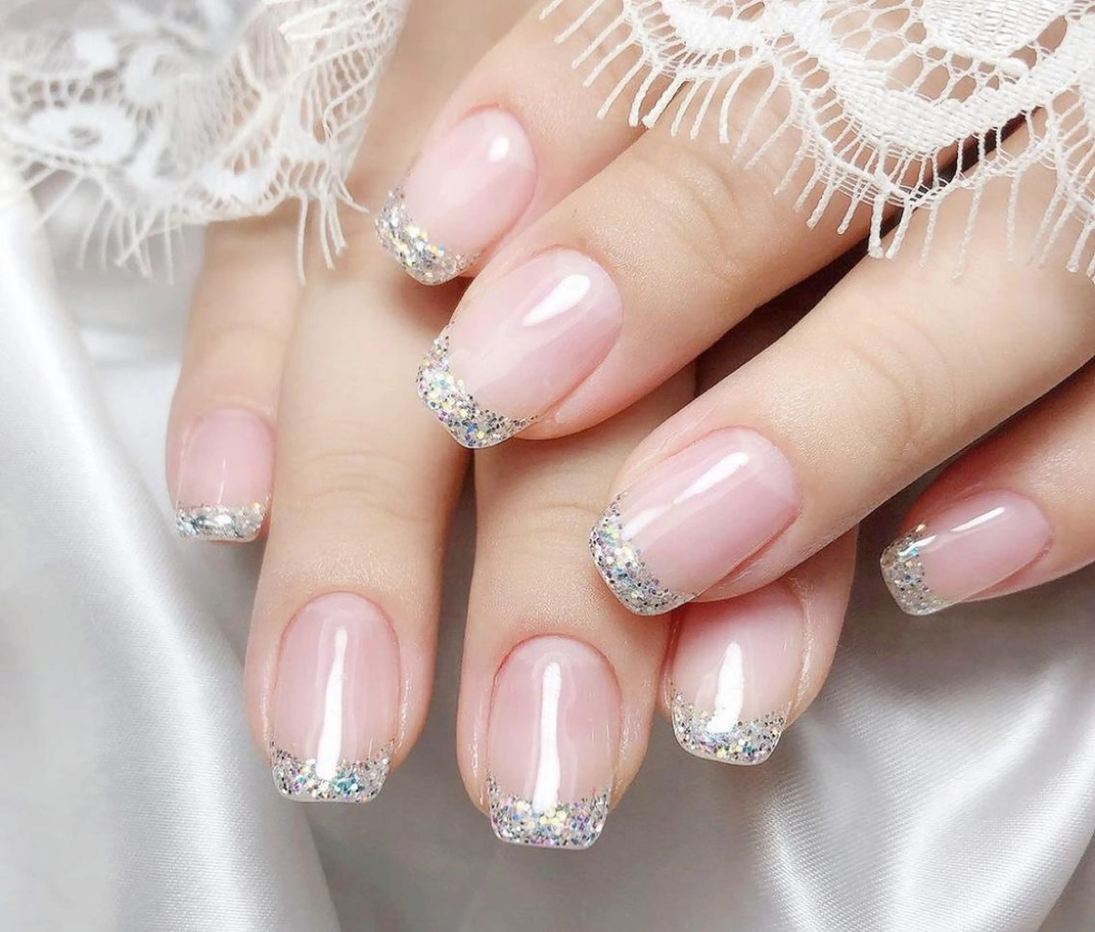 ネイル ハンドネイル AngelChris ビューティーサロンのネイルデザイン