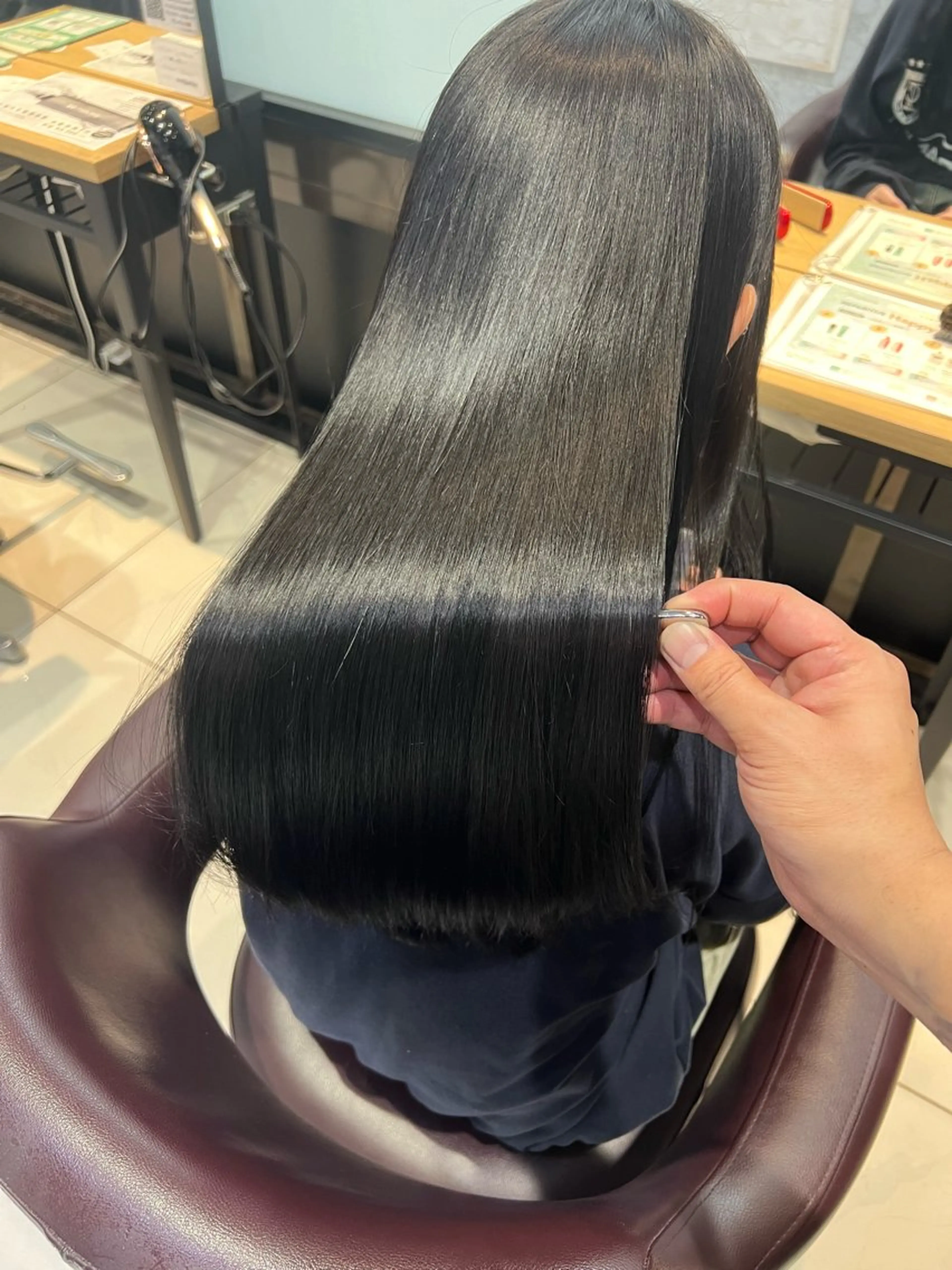 ロング カラー カット ヘアカラー トリートメント 髪質改善✨️レイヤー クボタリョウのヘアスタイル