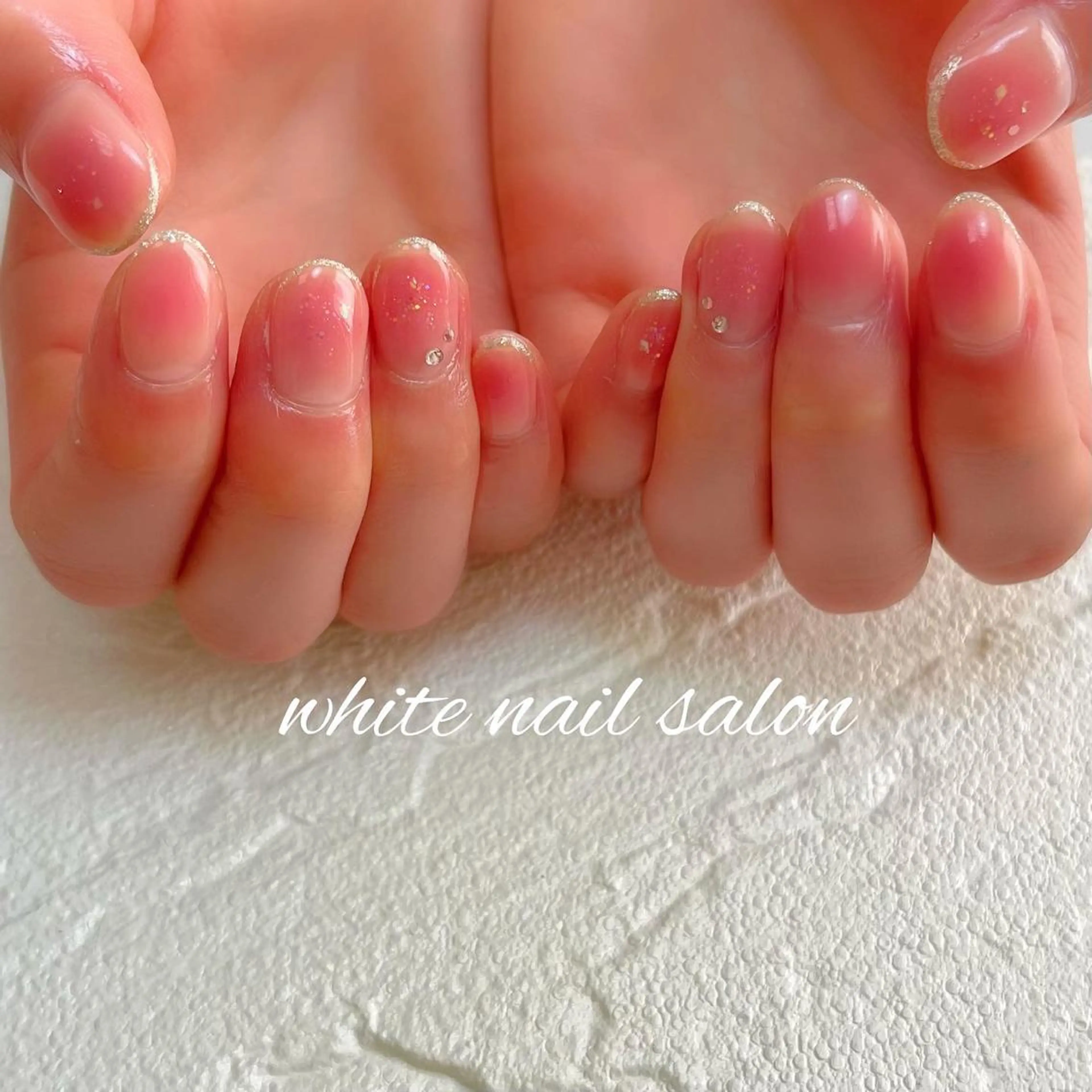 ネイル フットネイル ジェルネイル ハードジェル ラメ(グリッター) 持ち込み ハンドネイル white nail salonのネイルデザイン