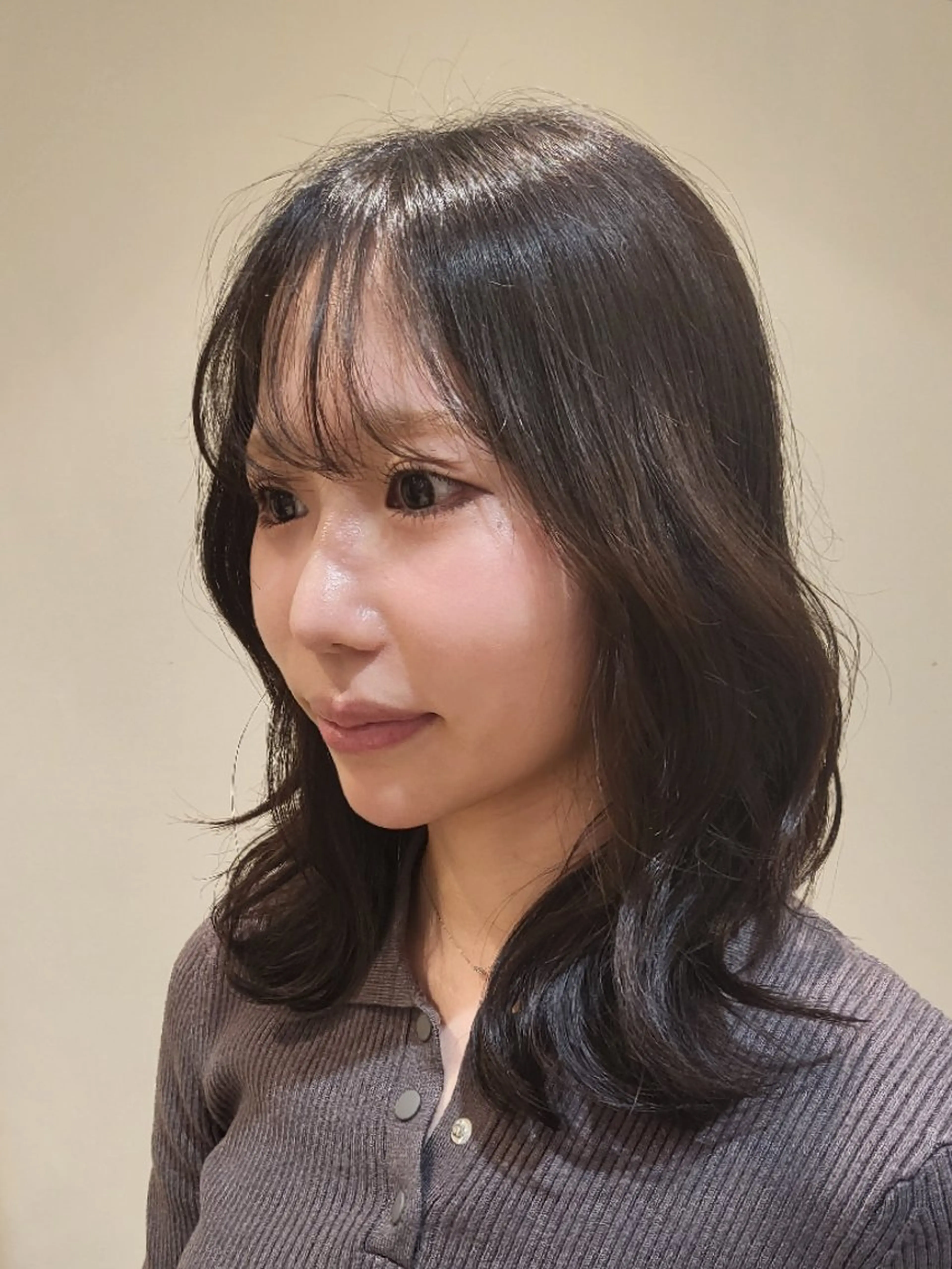 ミディアム カット 社内カット講師・店長 菅原賢一のヘアスタイル