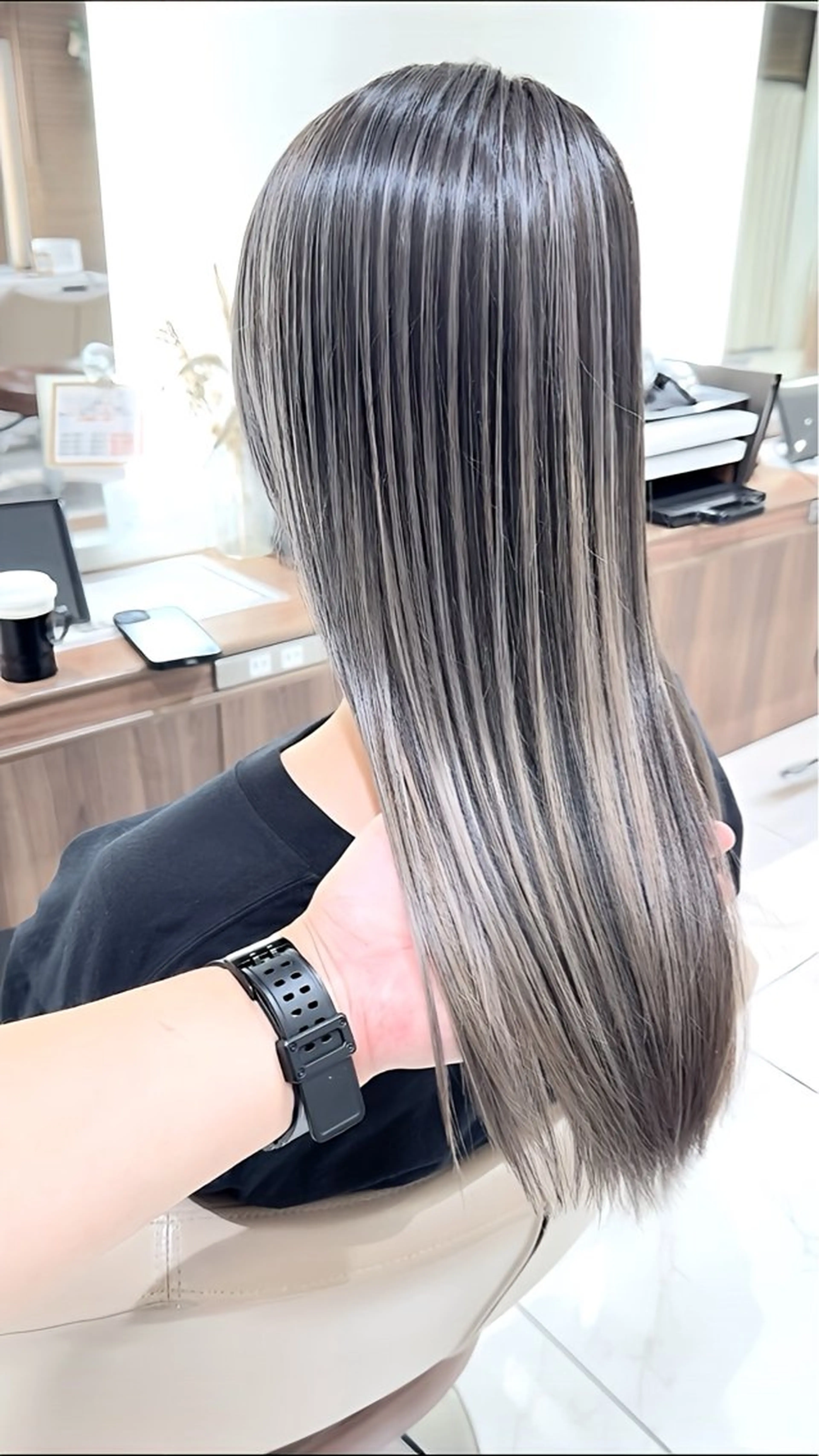 ロング カラー バレイヤージュ 髪質改善 レイヤーカット カット ヘアカラー トリートメント 山崎俊輔/髪質改善 /バレイヤージュのヘアスタイル