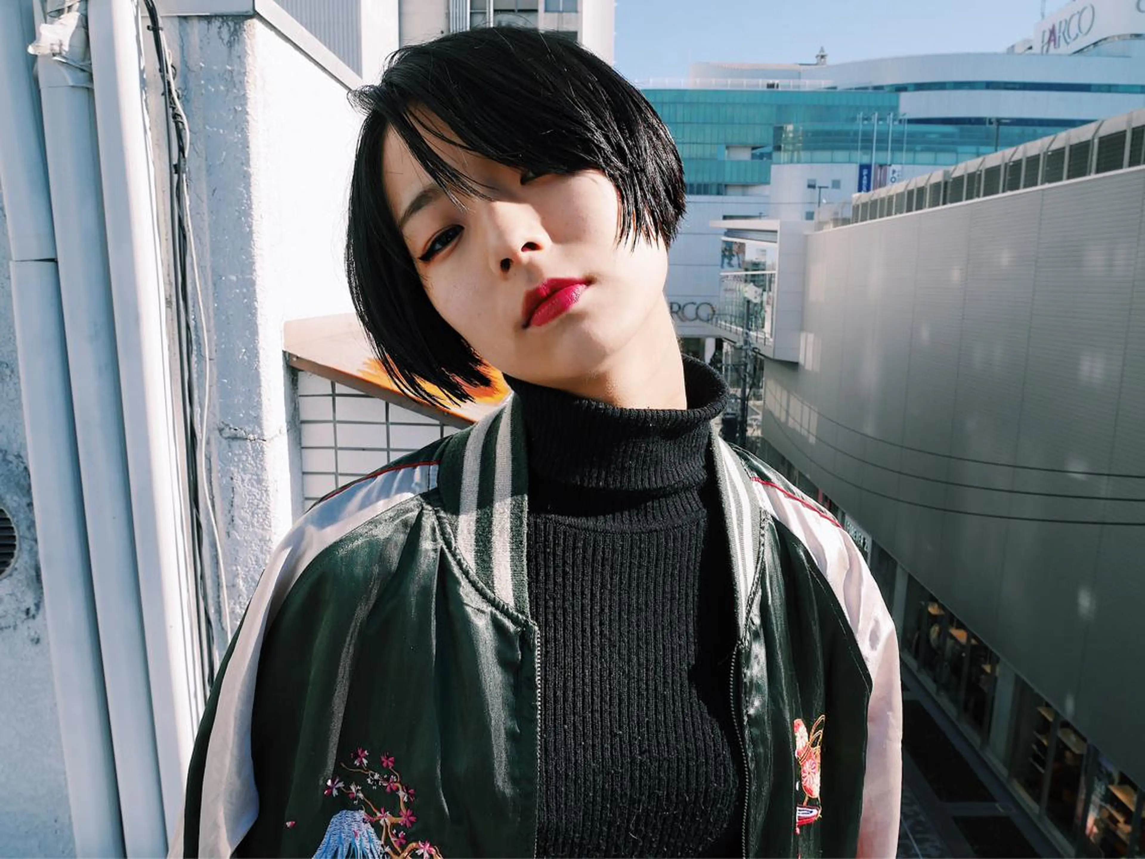 ショート レイヤーカット/ パーマ/鎌田実奈歩のヘアスタイル