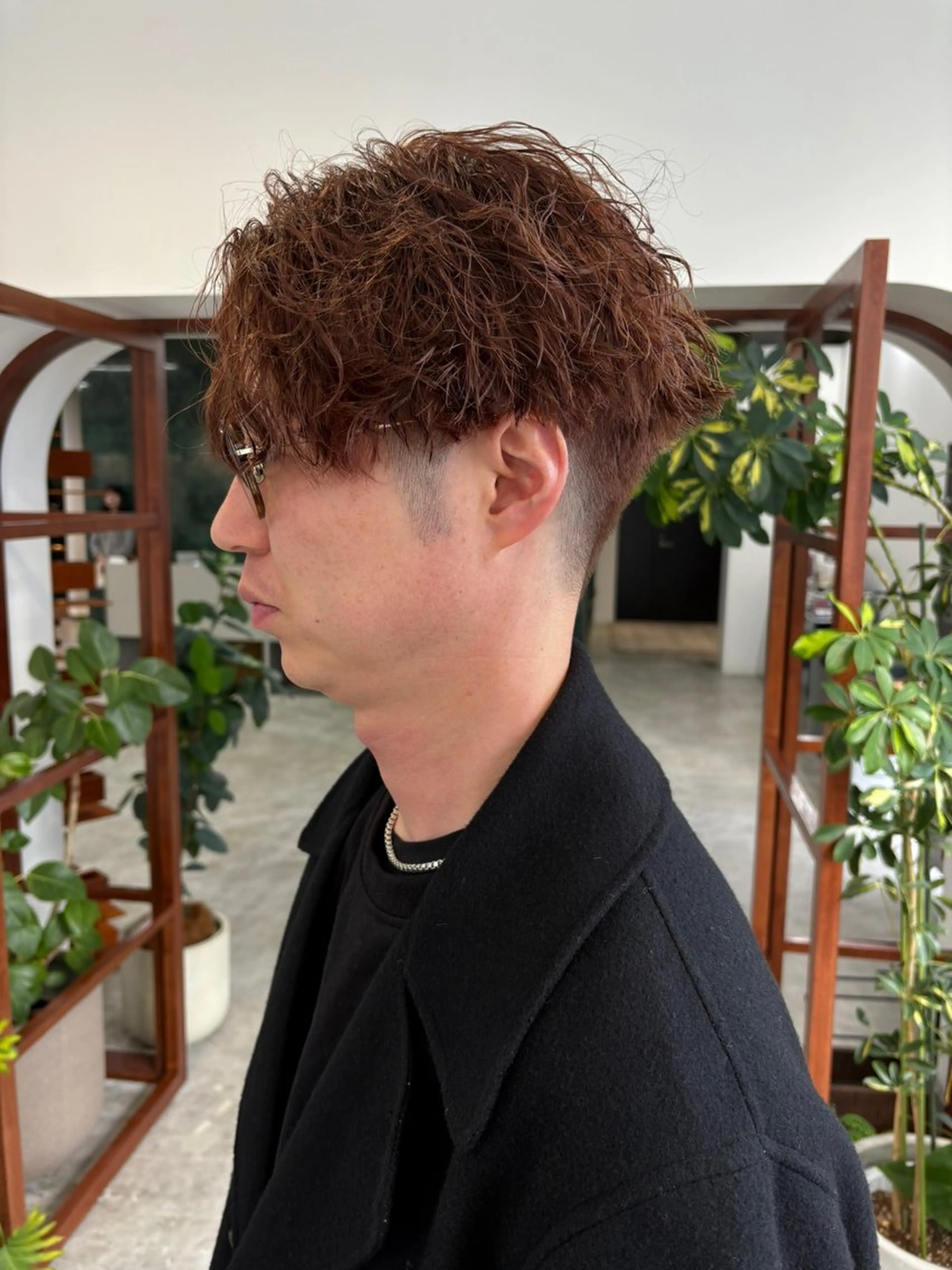 メンズ 刈り上げ 金子 賢人のヘアスタイル