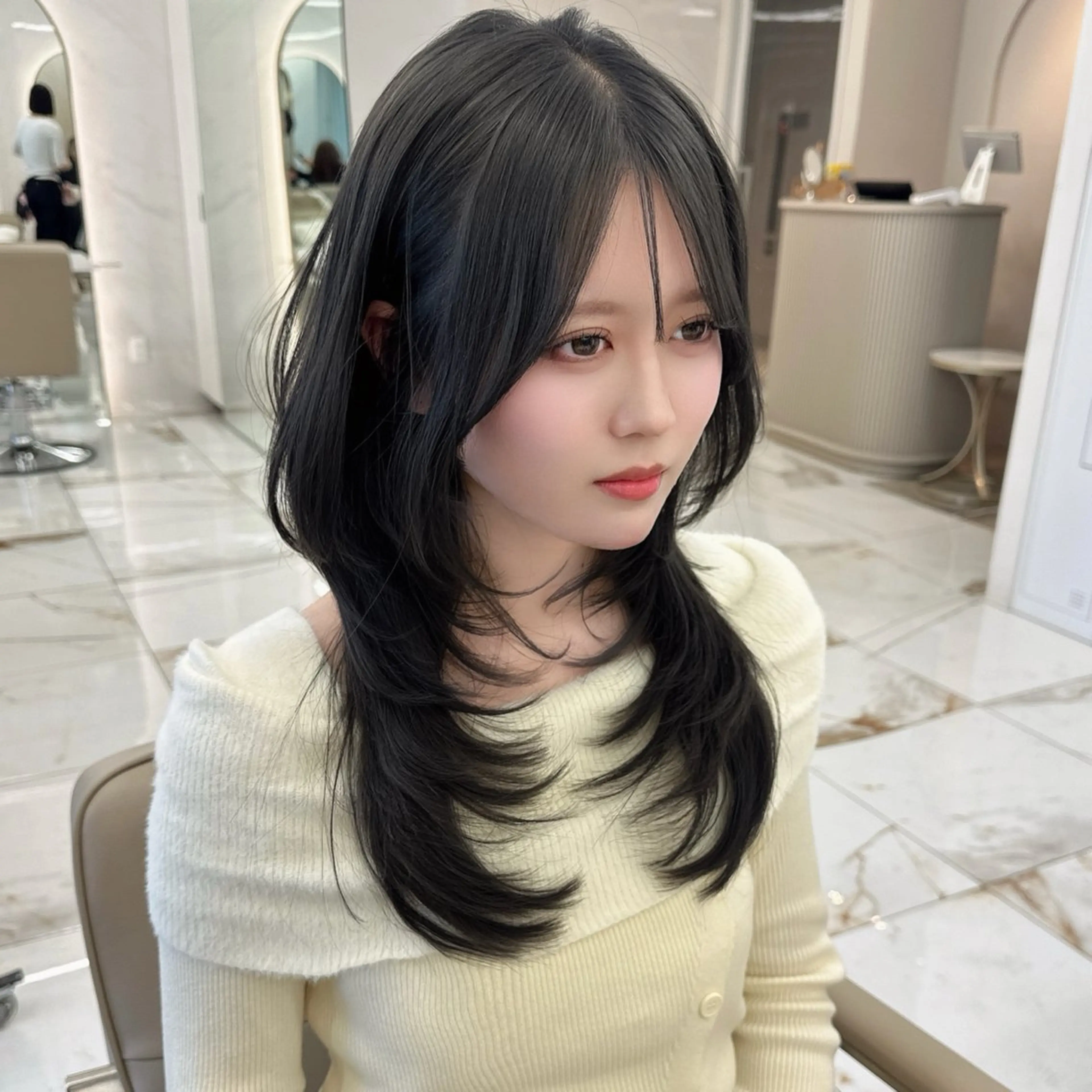 ロング カラー ヘアアレンジ 黒髪 透明感カラー ハッシュカット 韓国風ヘア カット ヘアカラー ヘアセット kana 栄美容師/韓国ヘアのヘアスタイル