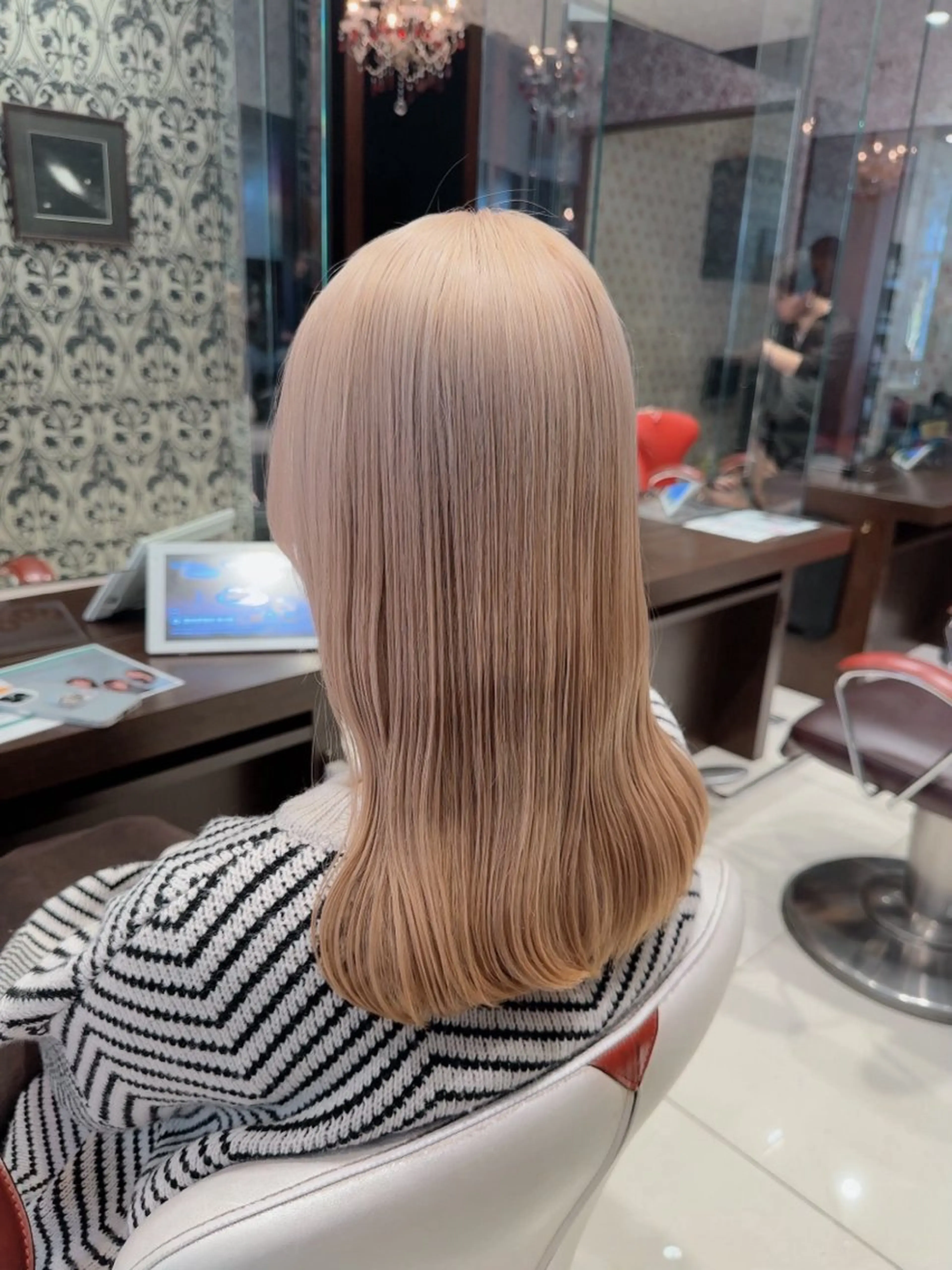 セミロング カラー 北條 一真のヘアスタイル