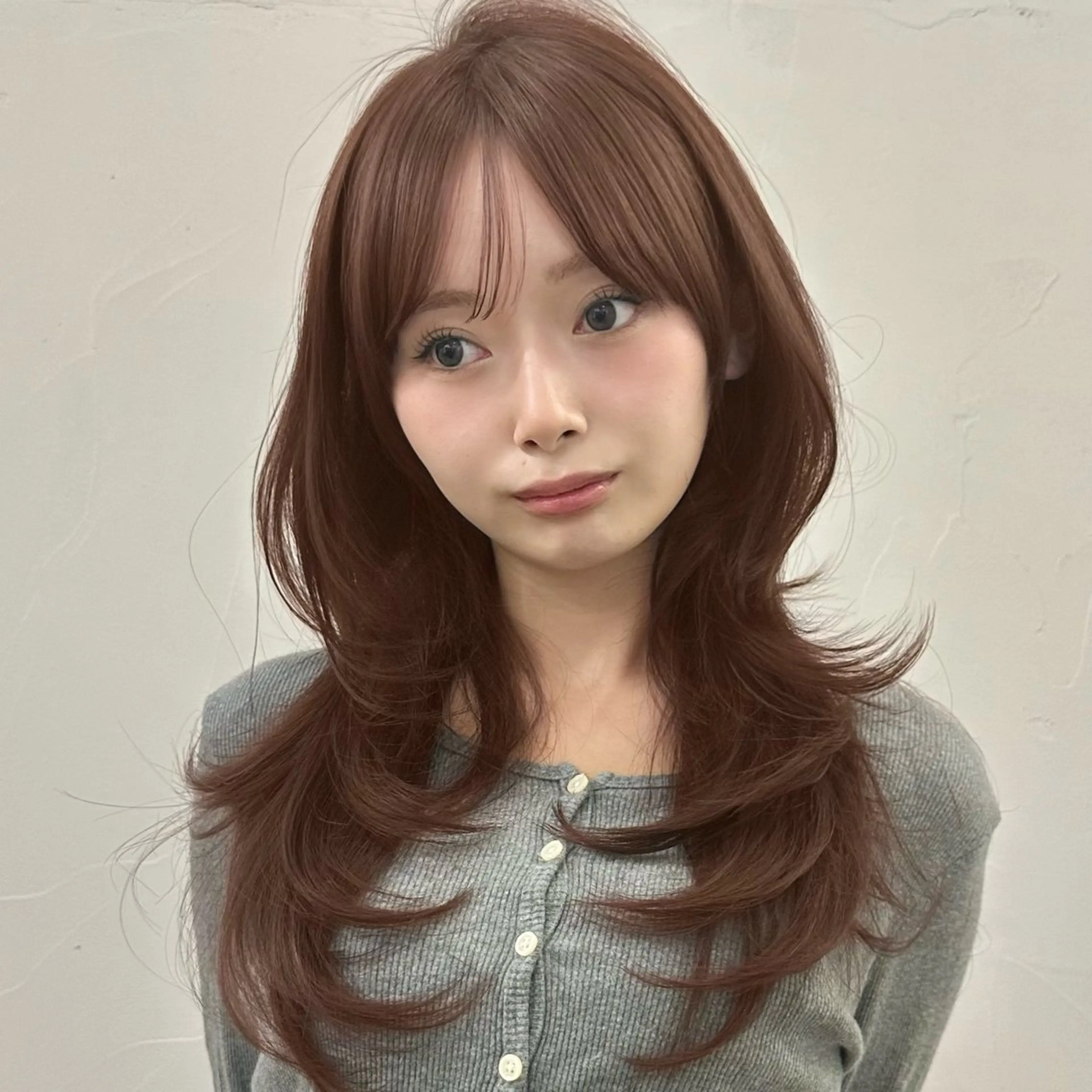 セミロング カット ヘアカラー トリートメント 🌹ハッシュカット、 レイヤー韓国ヘア🌹のヘアスタイル