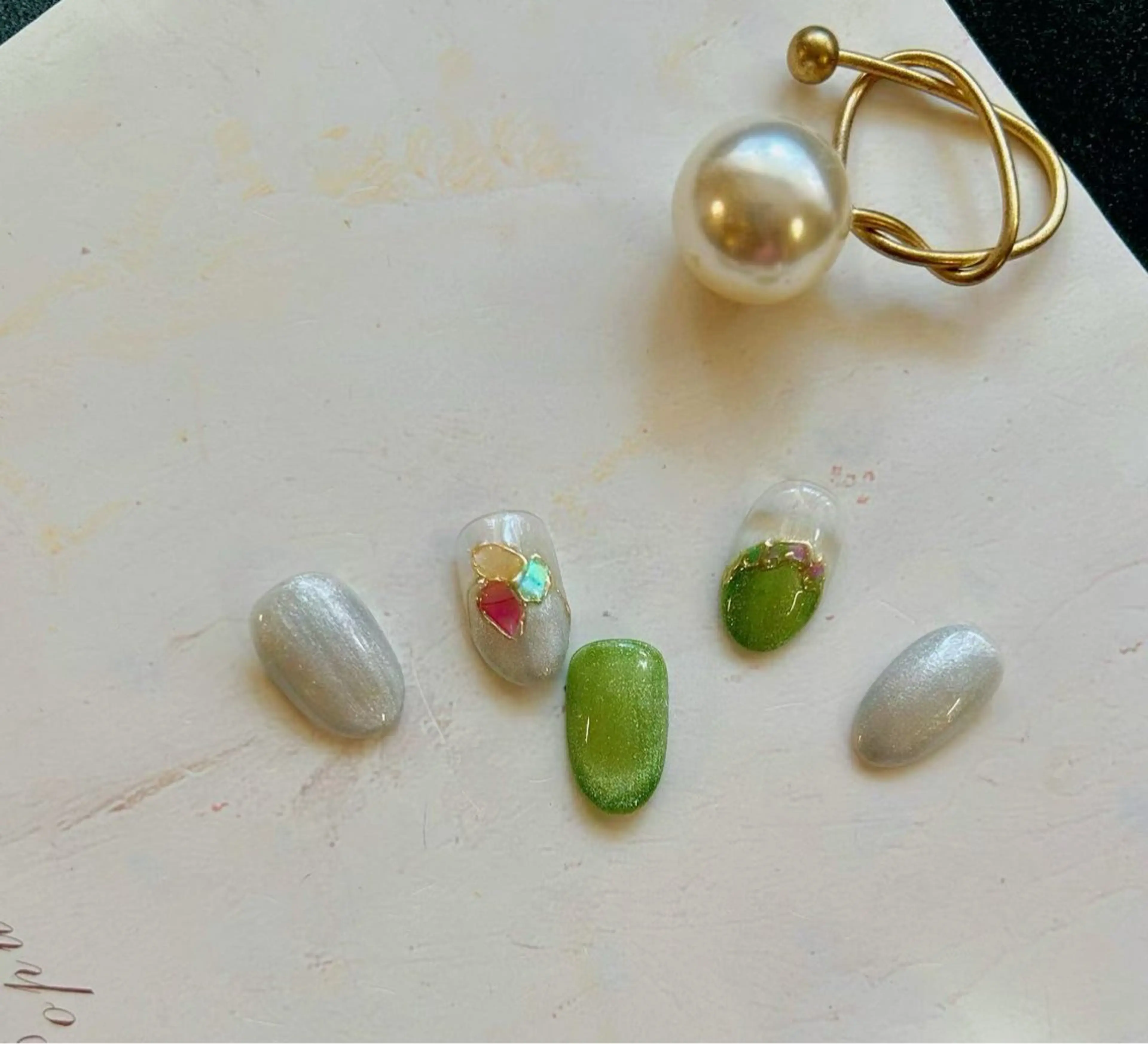 ネイル マグネットネイル ハンドネイル キイ サロンのネイルデザイン