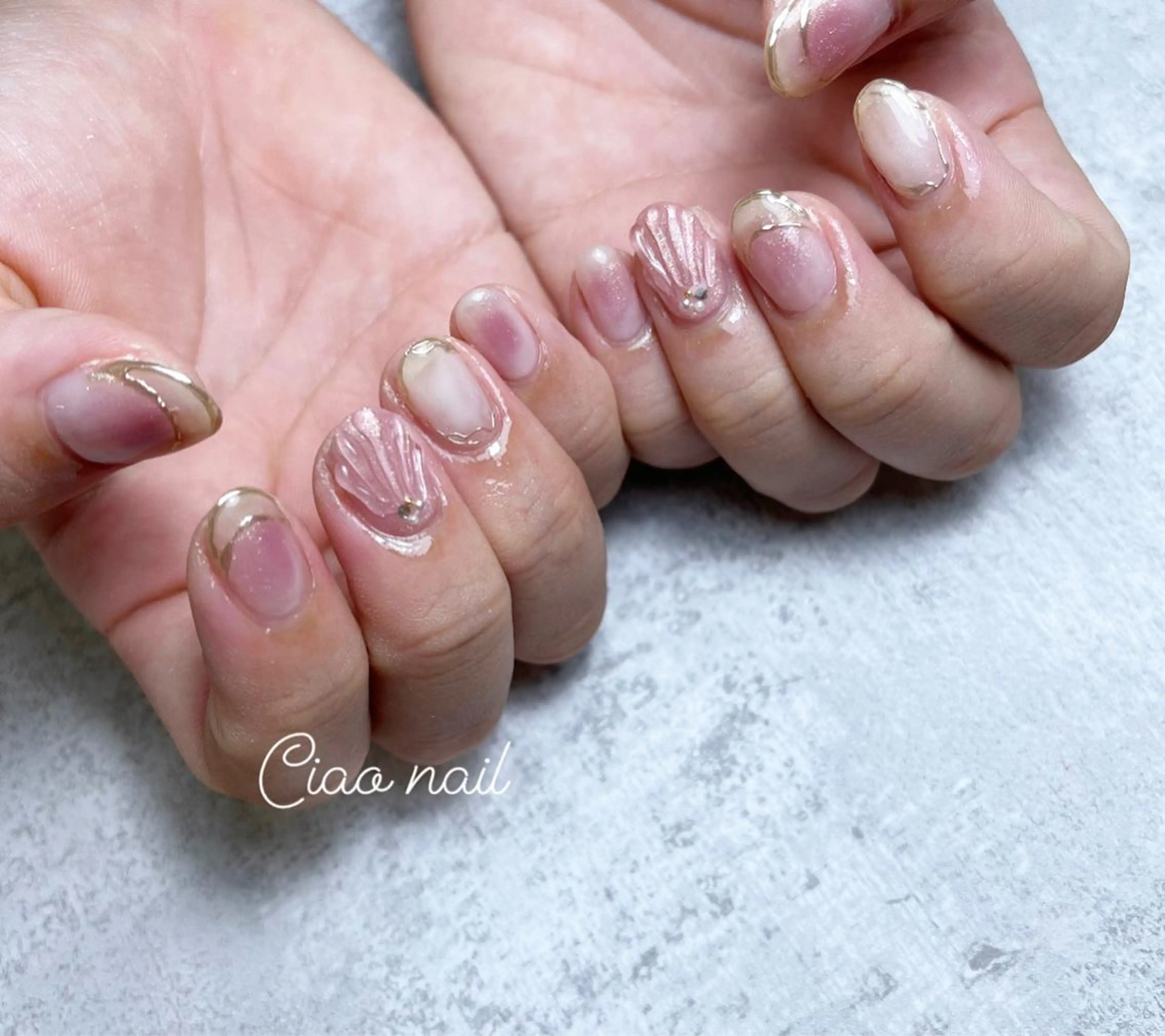 ネイル チークネイル ミラーネイル 夏ネイル #Amin nail salonのネイルデザイン