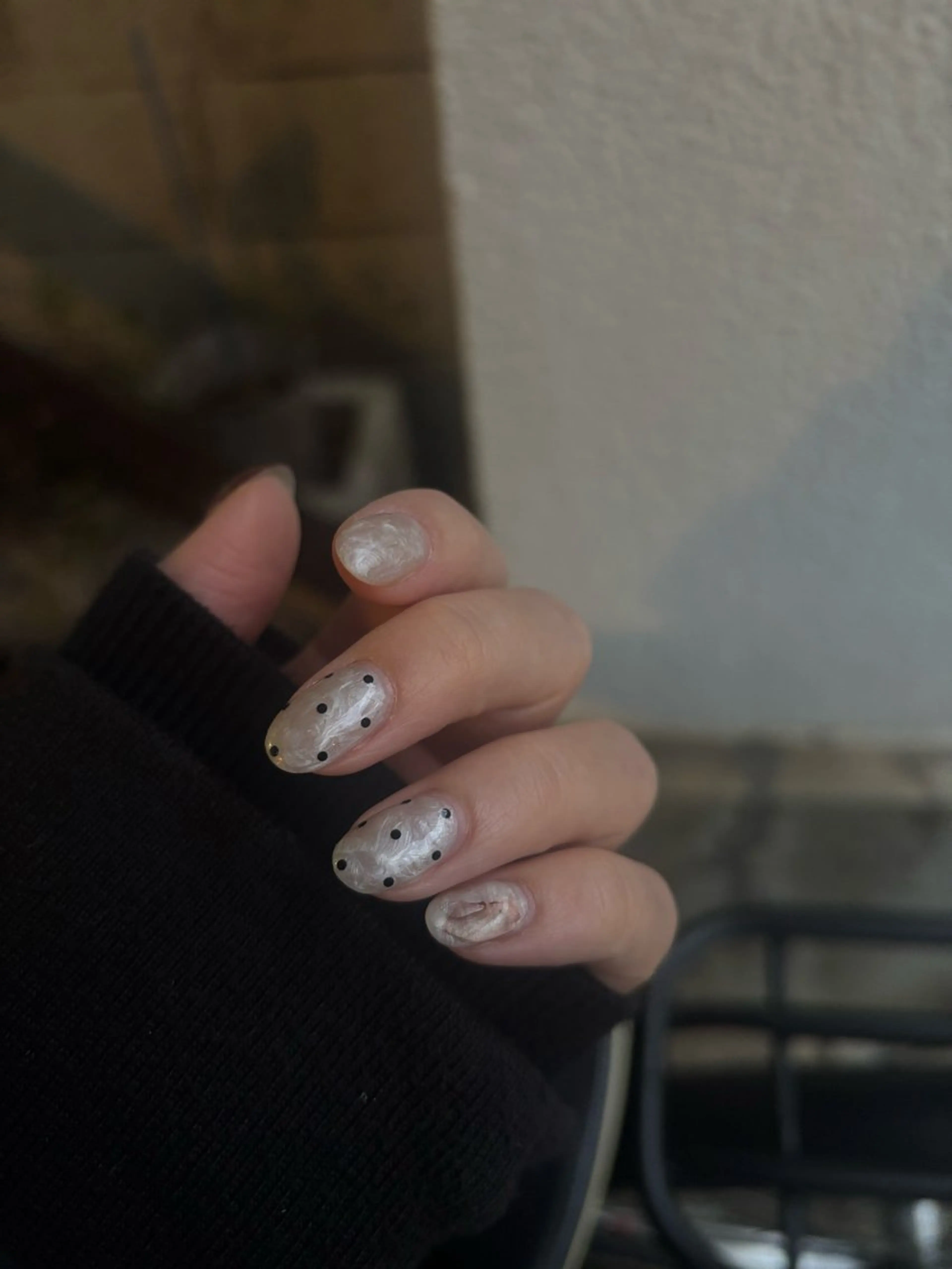ネイル ドット ニュアンスネイル シンプルネイル ハンドネイル フットネイル Alba アルバのネイルデザイン
