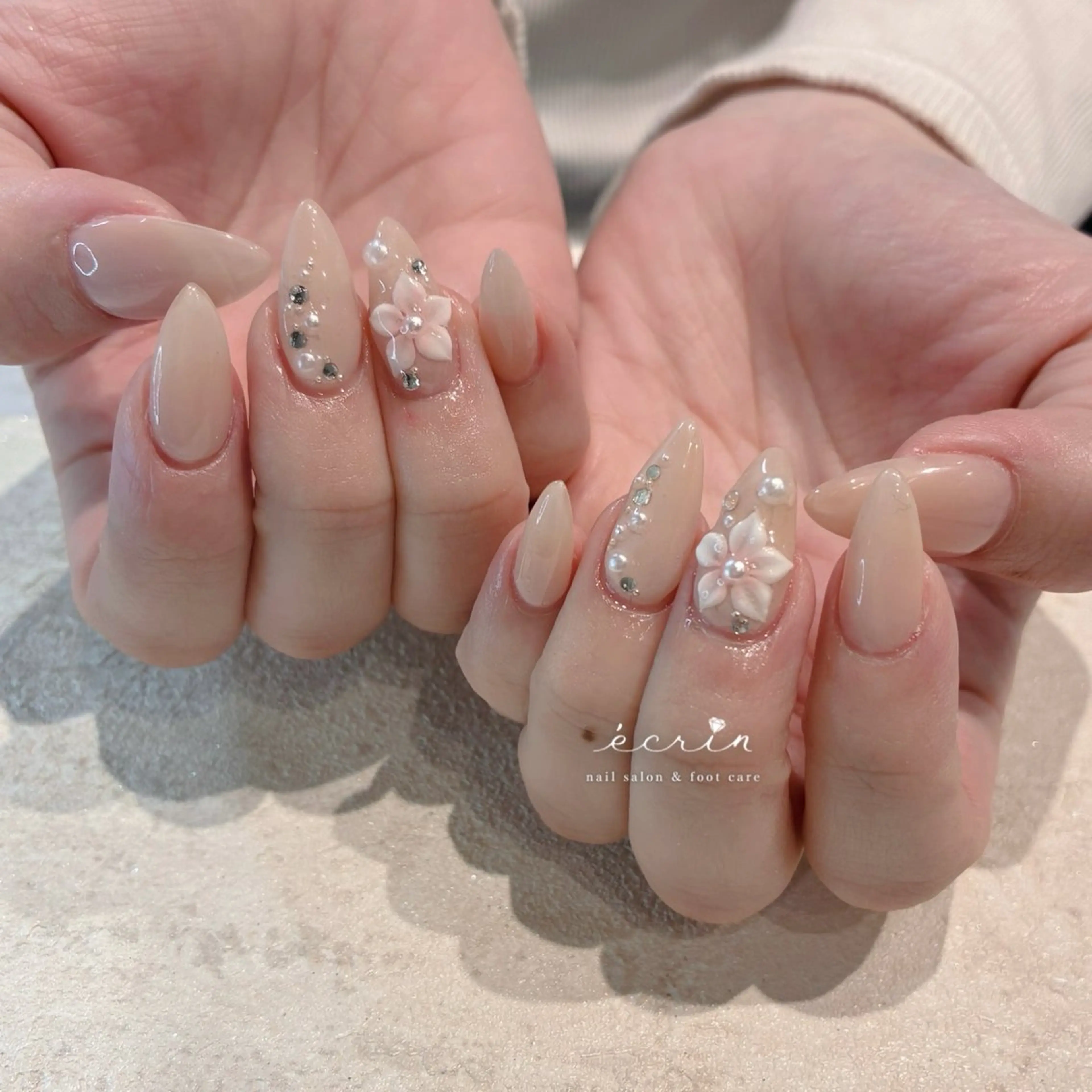ネイル アートネイル ecrinエクラン kana🌺のネイルデザイン