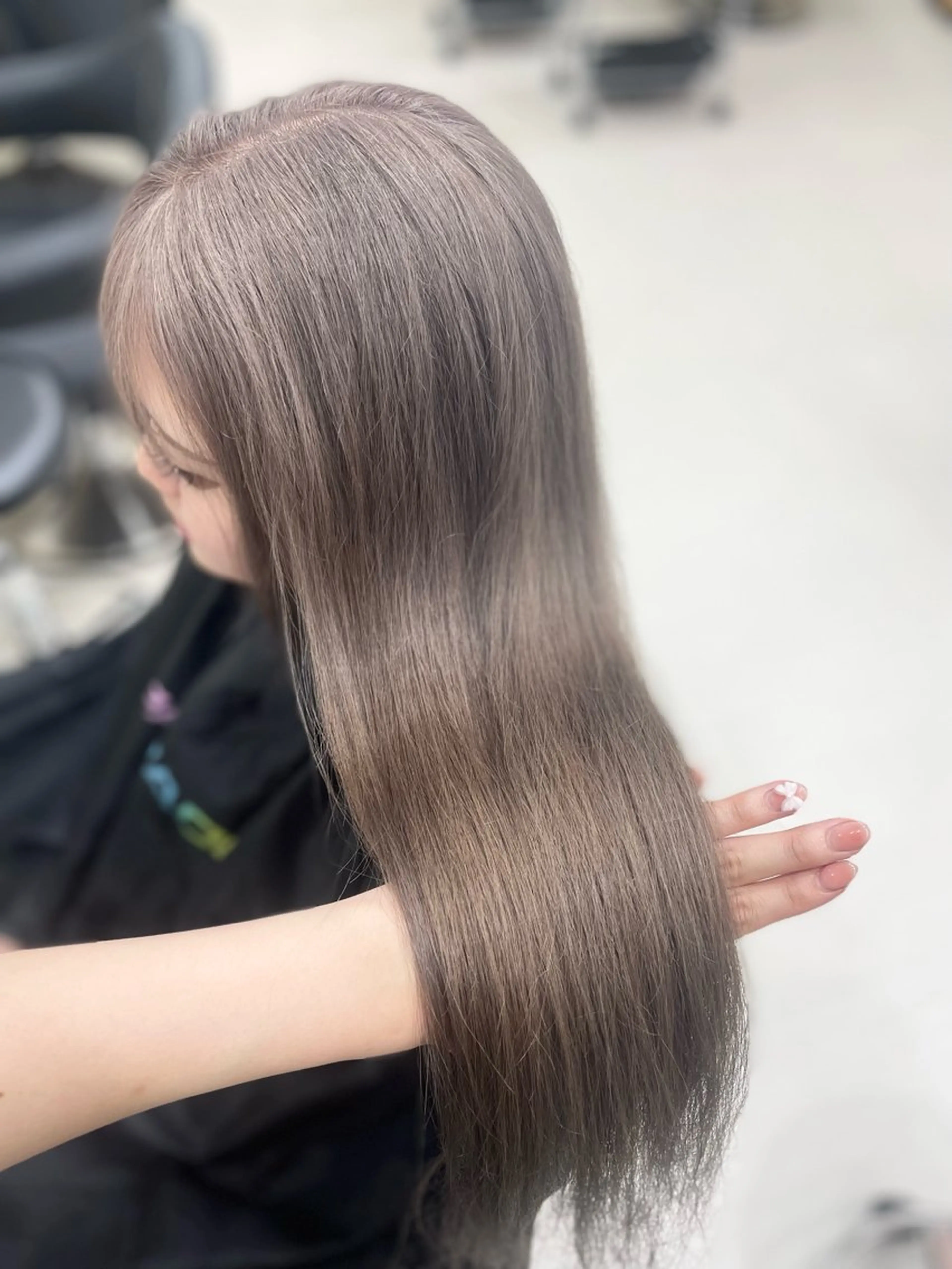 ロング 🎀淡めモテカラー WAKANA🎀のヘアスタイル