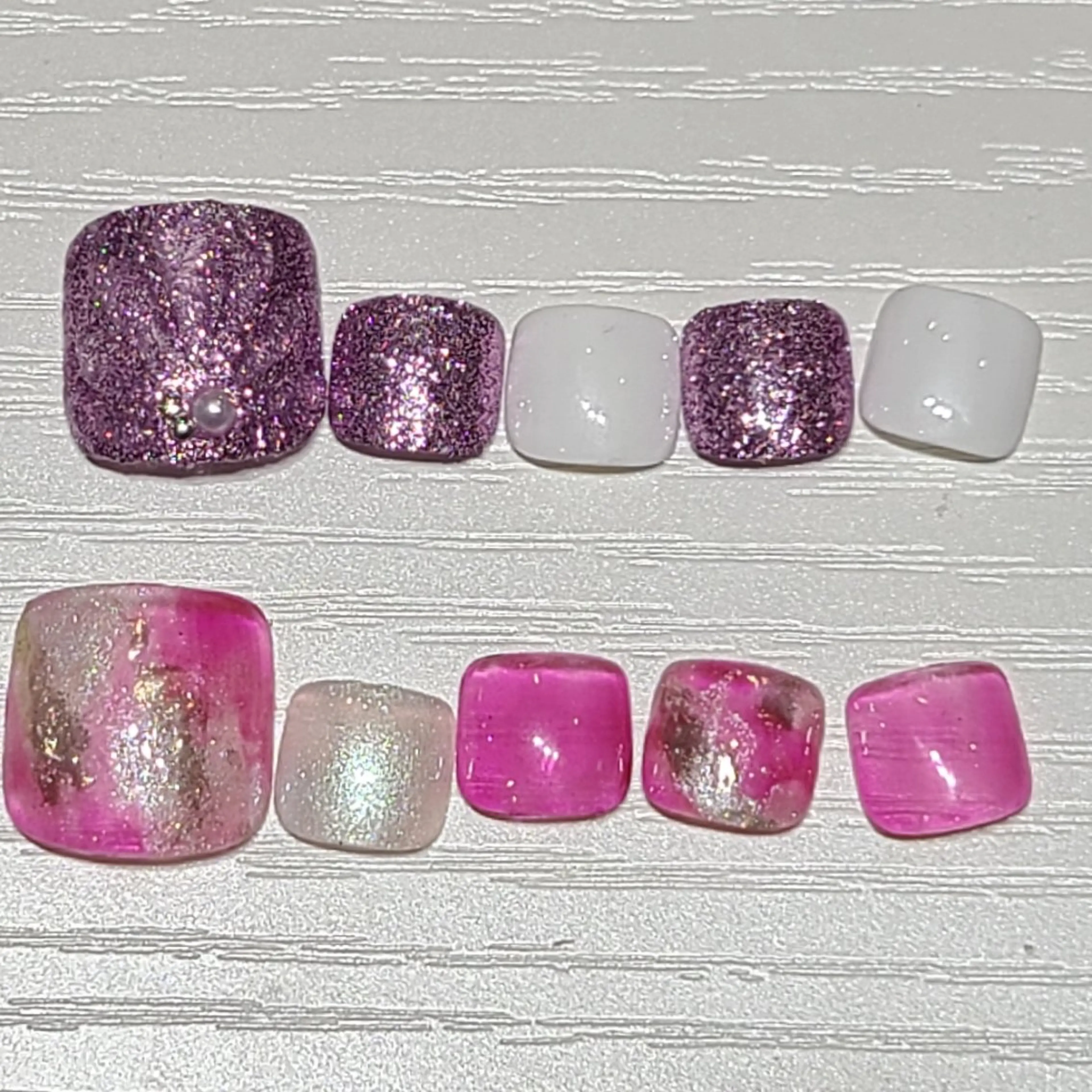 ネイル フットネイル 6RokuHair（ロクヘアー)所属・門川 茉奈美のネイルデザイン