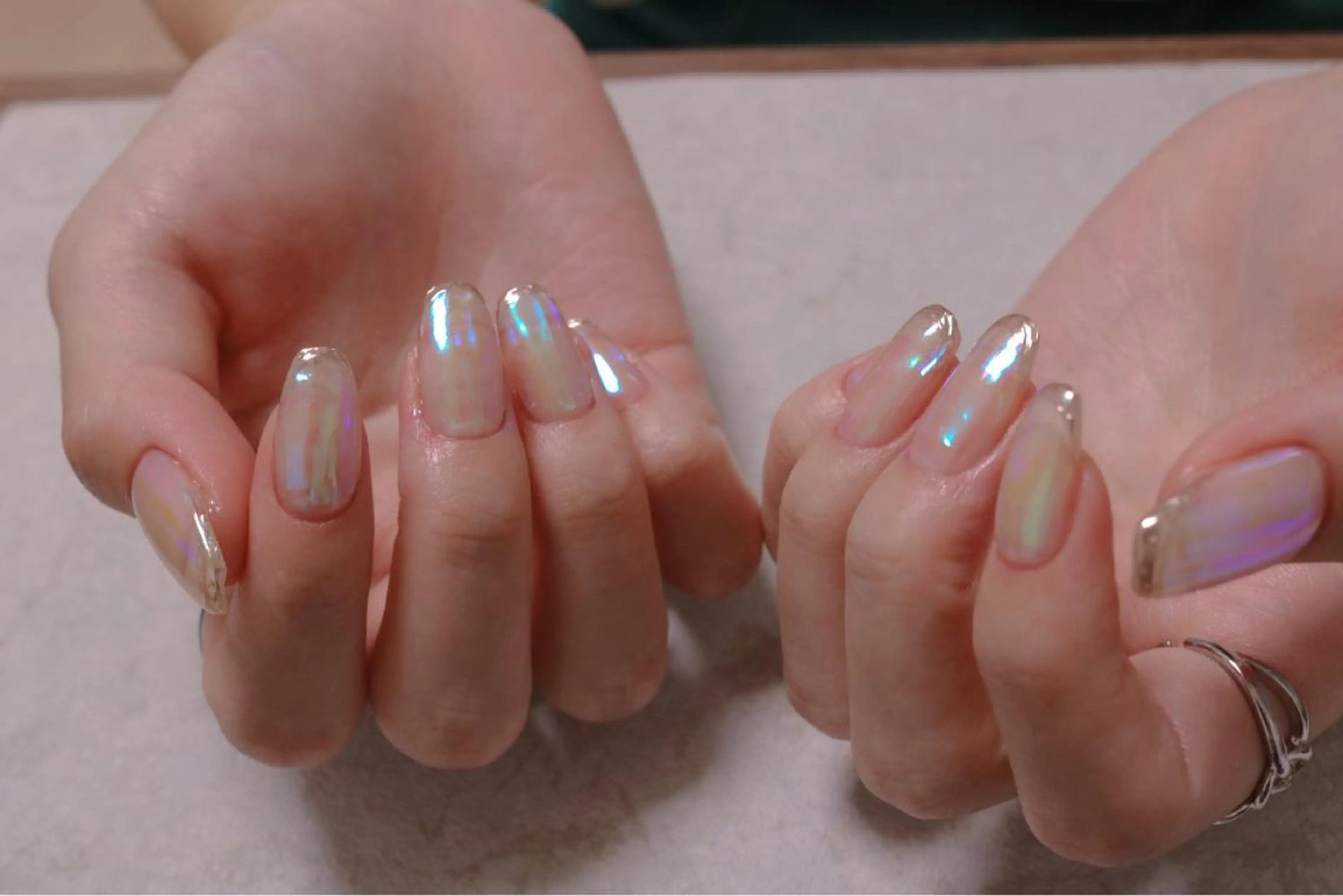 ネイル オーロラネイル カジュアル フラッシュネイル ジェルネイル ラメ(グリッター) ハンドネイル MH Nailのネイルデザイン