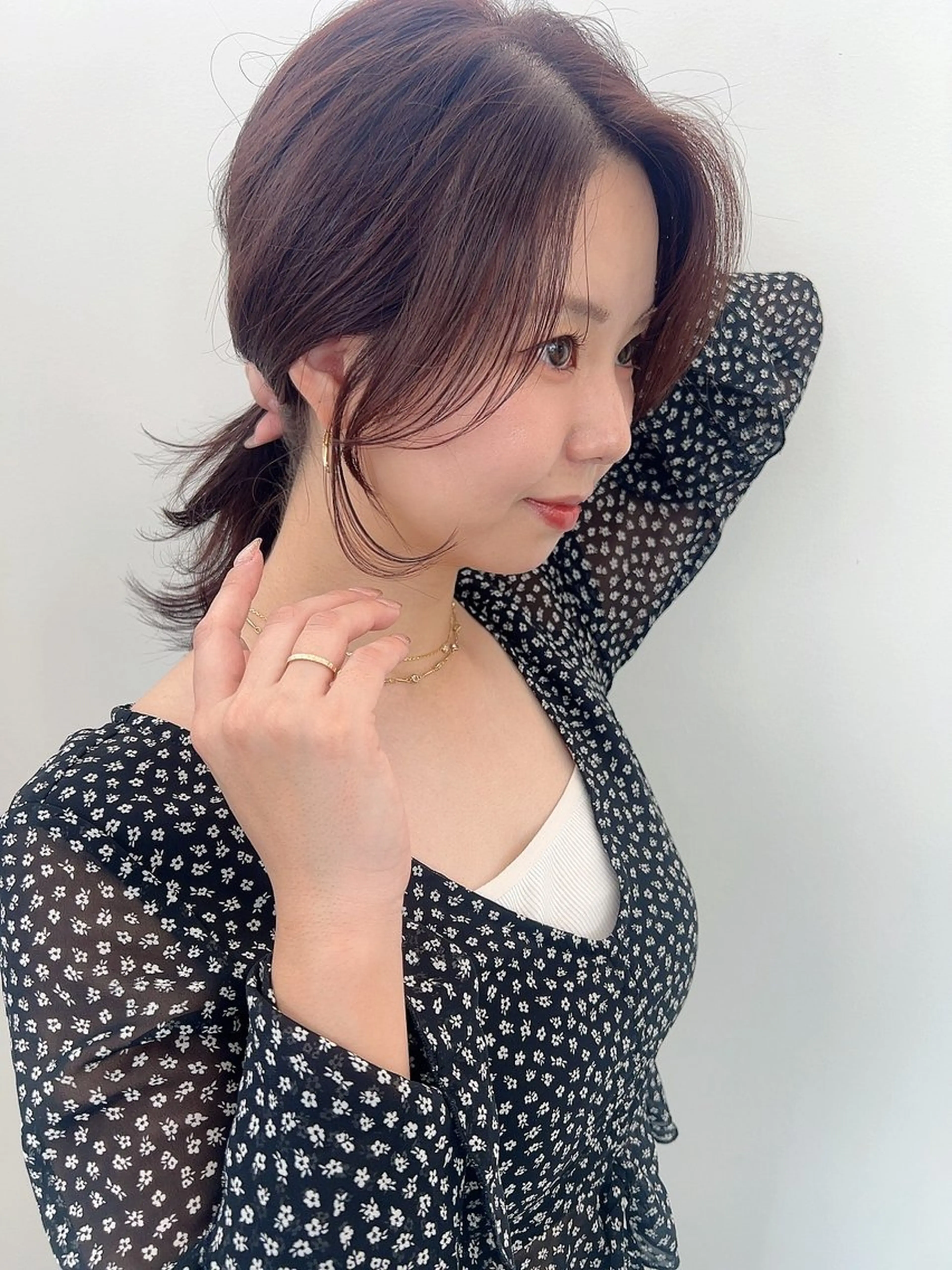 セミロング 顔まわりレイヤー レイヤーカット カット ヘアカラー トリートメント vince. moekoのヘアスタイル