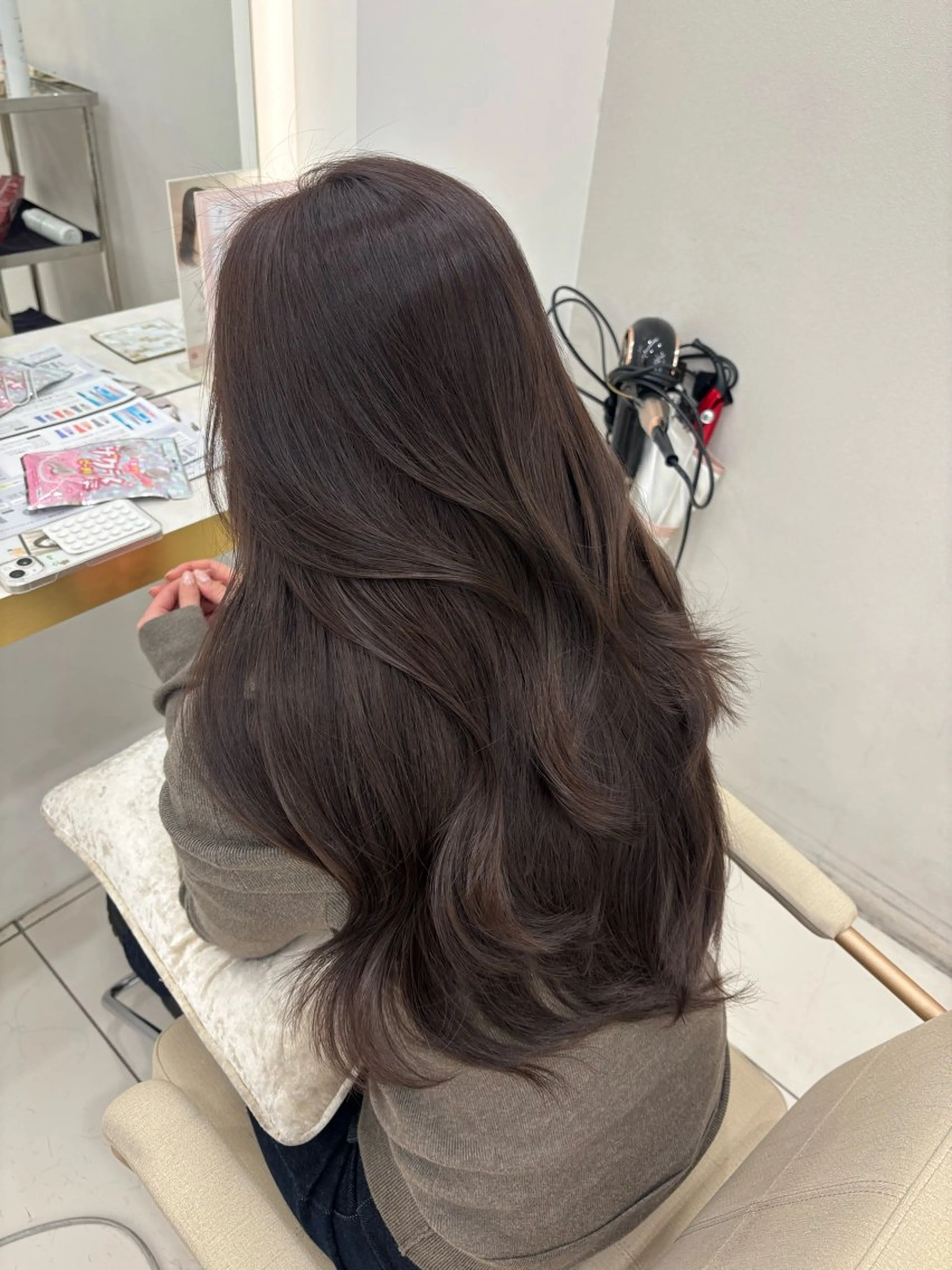ロング 透明感カラー / 艶カラー/ あいりのヘアスタイル