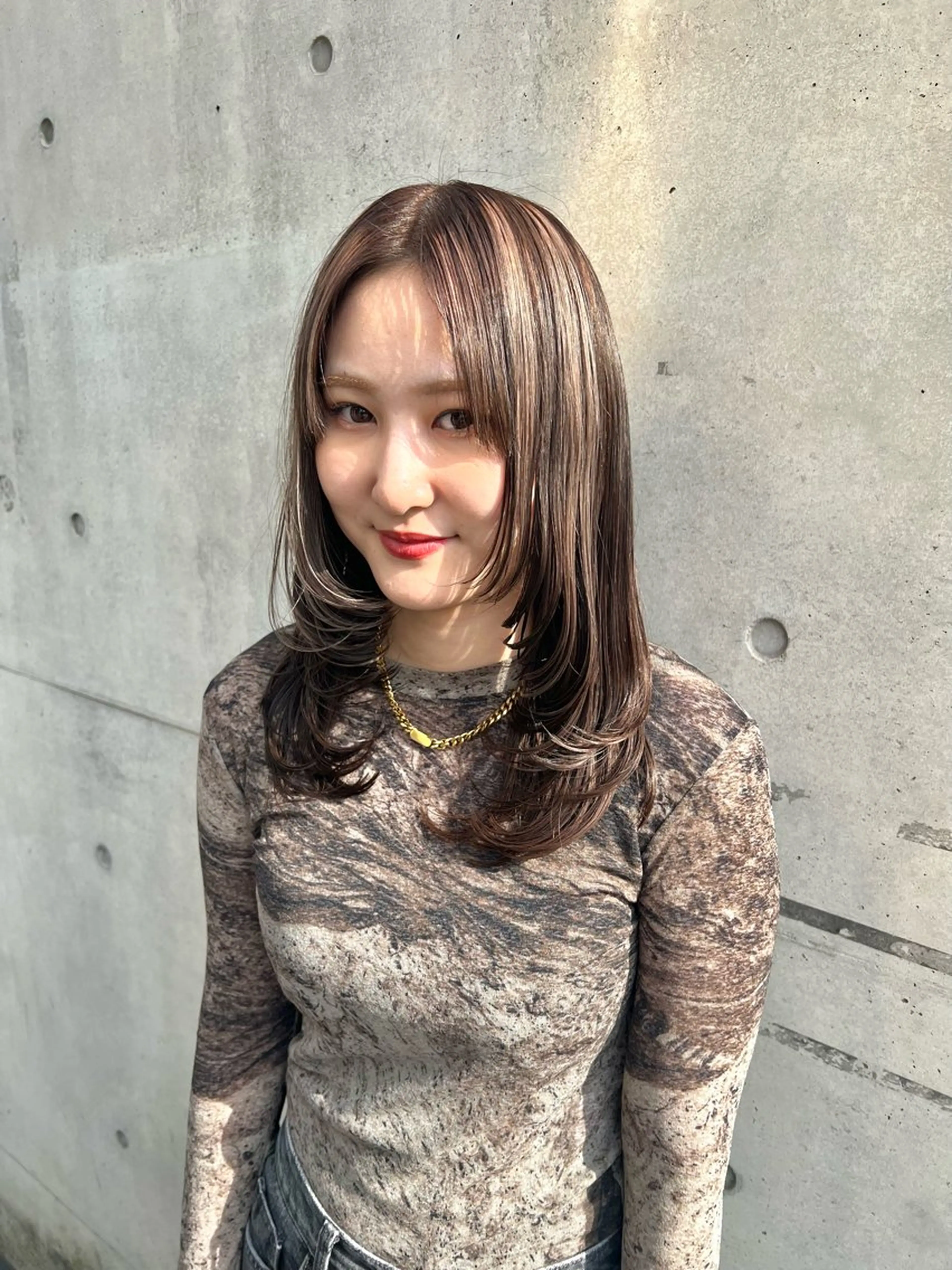 セミロング カラー カット ヘアカラー トリートメント 宮川 日菜子のヘアスタイル