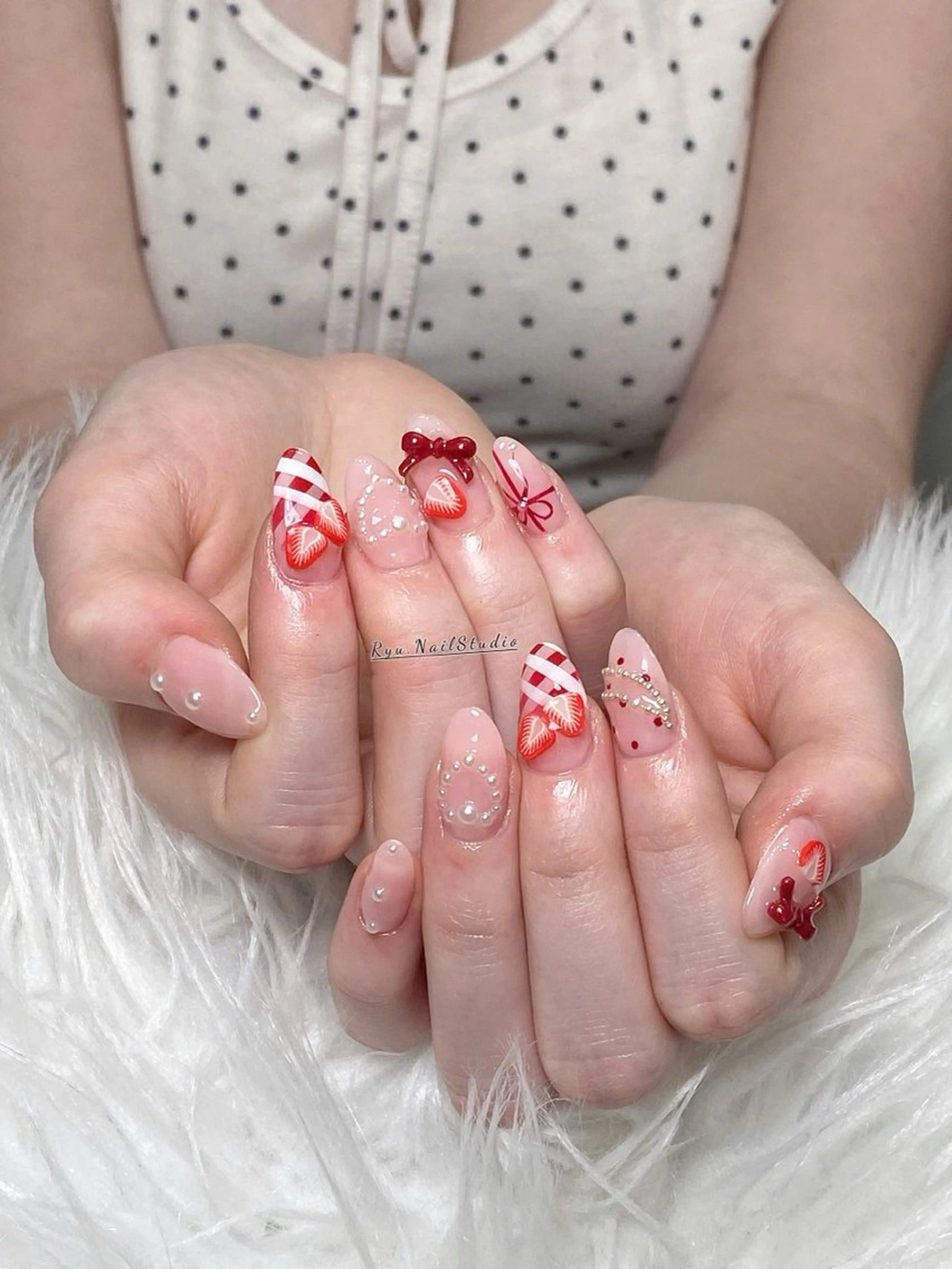 ネイル アートネイル ジェルネイル マグネットネイル ニュアンスネイル シンプルネイル ハンドネイル Ryunail所属・Ryu Nail NekoChanのネイルデザイン