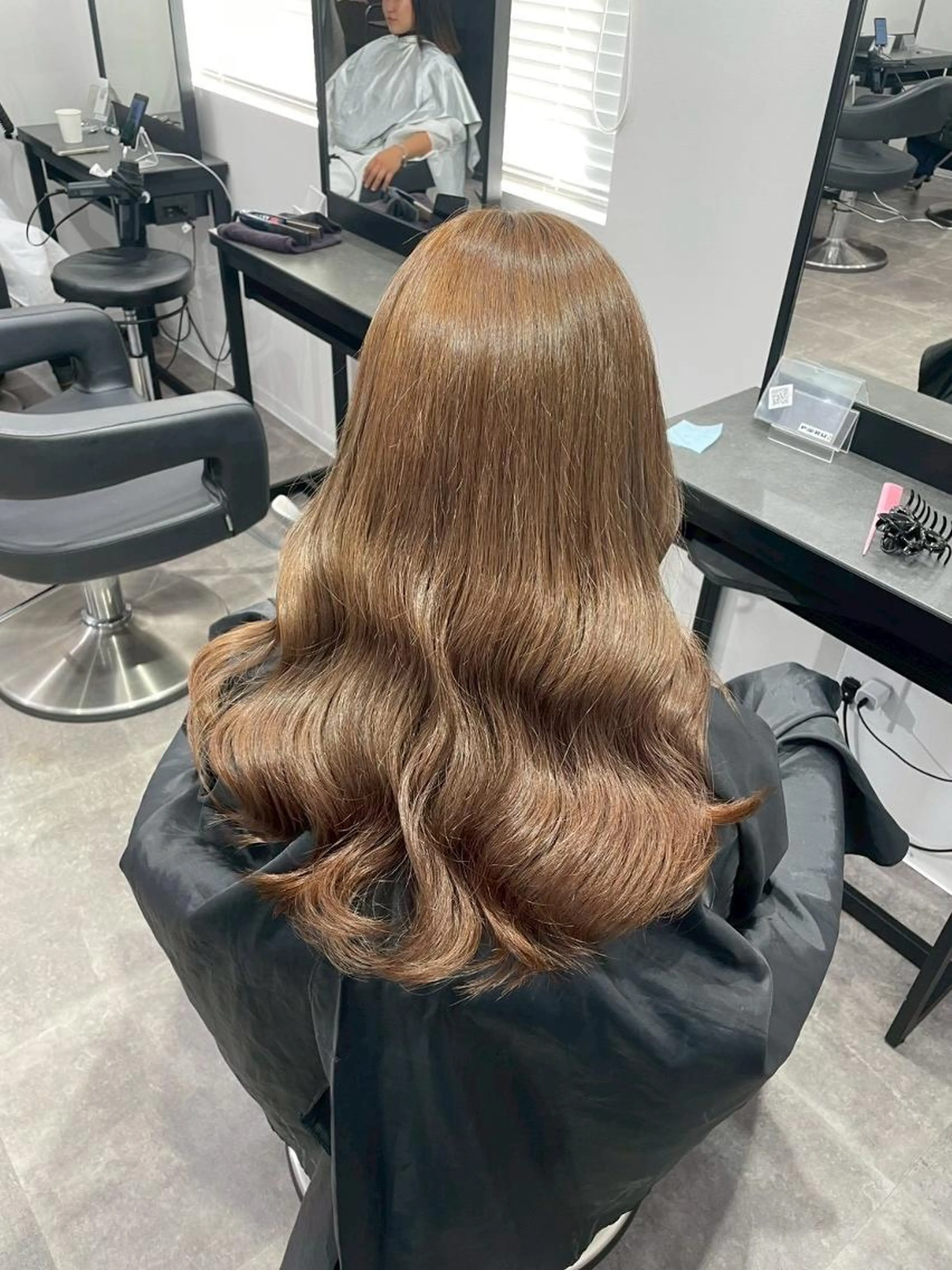 【🐩先着10名様限定🪞】ブリーチリタッチ分無料🆓ブリーチWカラー✨（⚠️根元３センチ以内）の写真