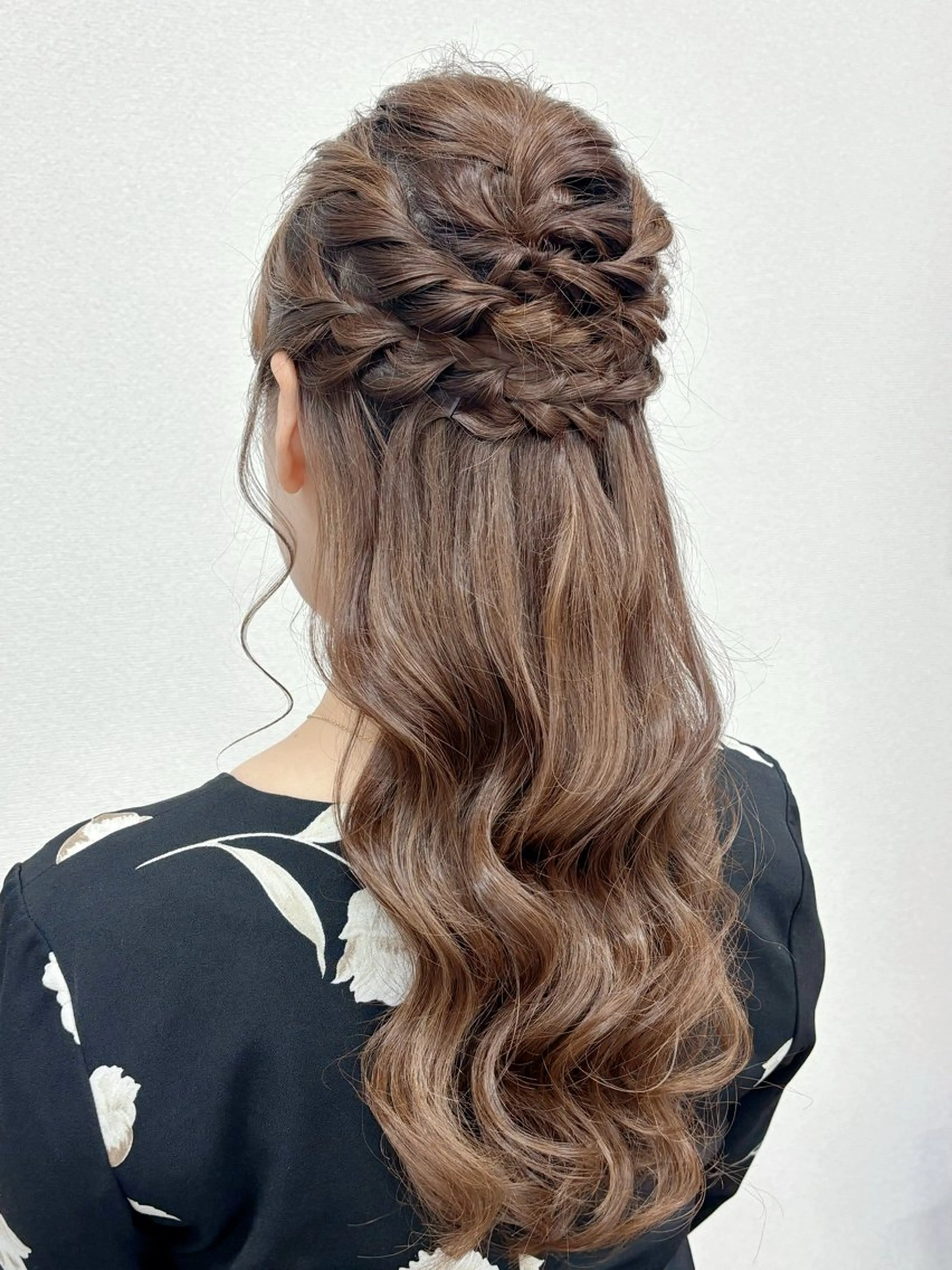 セミロング ヘアアレンジ ハーフアップ ヘアセット ⭐︎ Moeのヘアスタイル