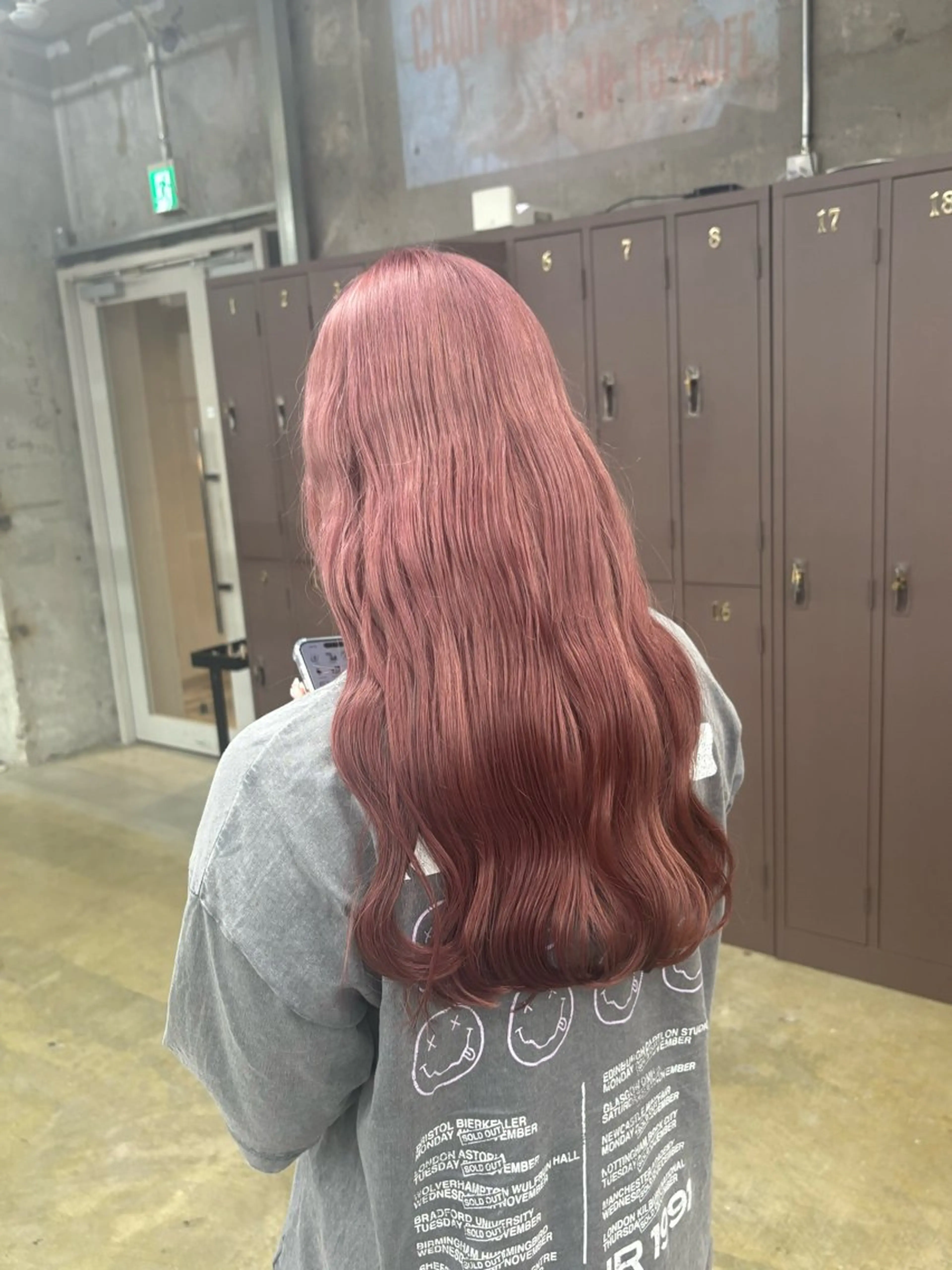 ロング ヘアカラー 鈴木瑛里/ブロンド ベージュ/男女のヘアスタイル