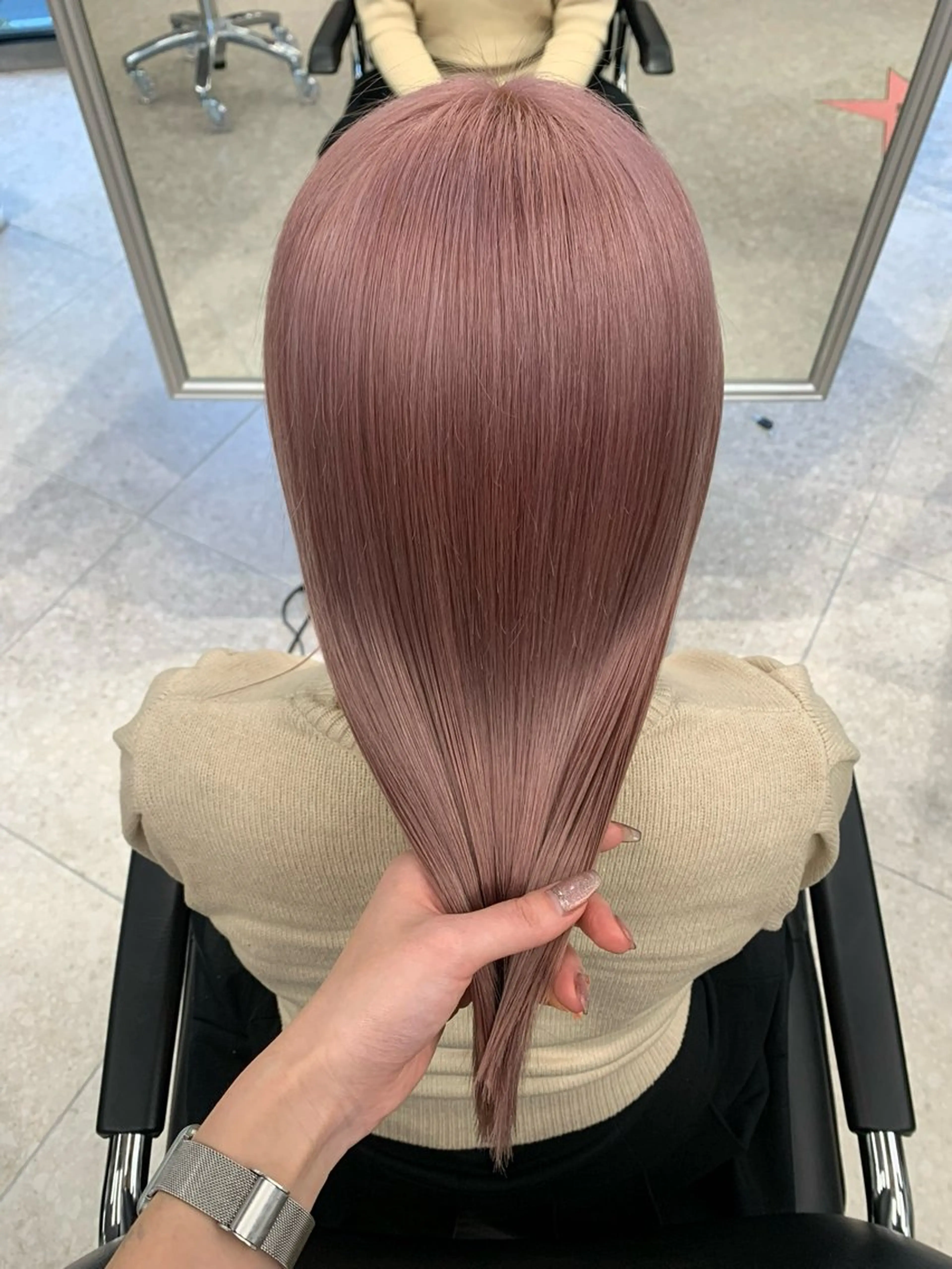 ロング カラー ヘアカラー トリートメント PELE ハイトーン 児玉 大翔のヘアスタイル