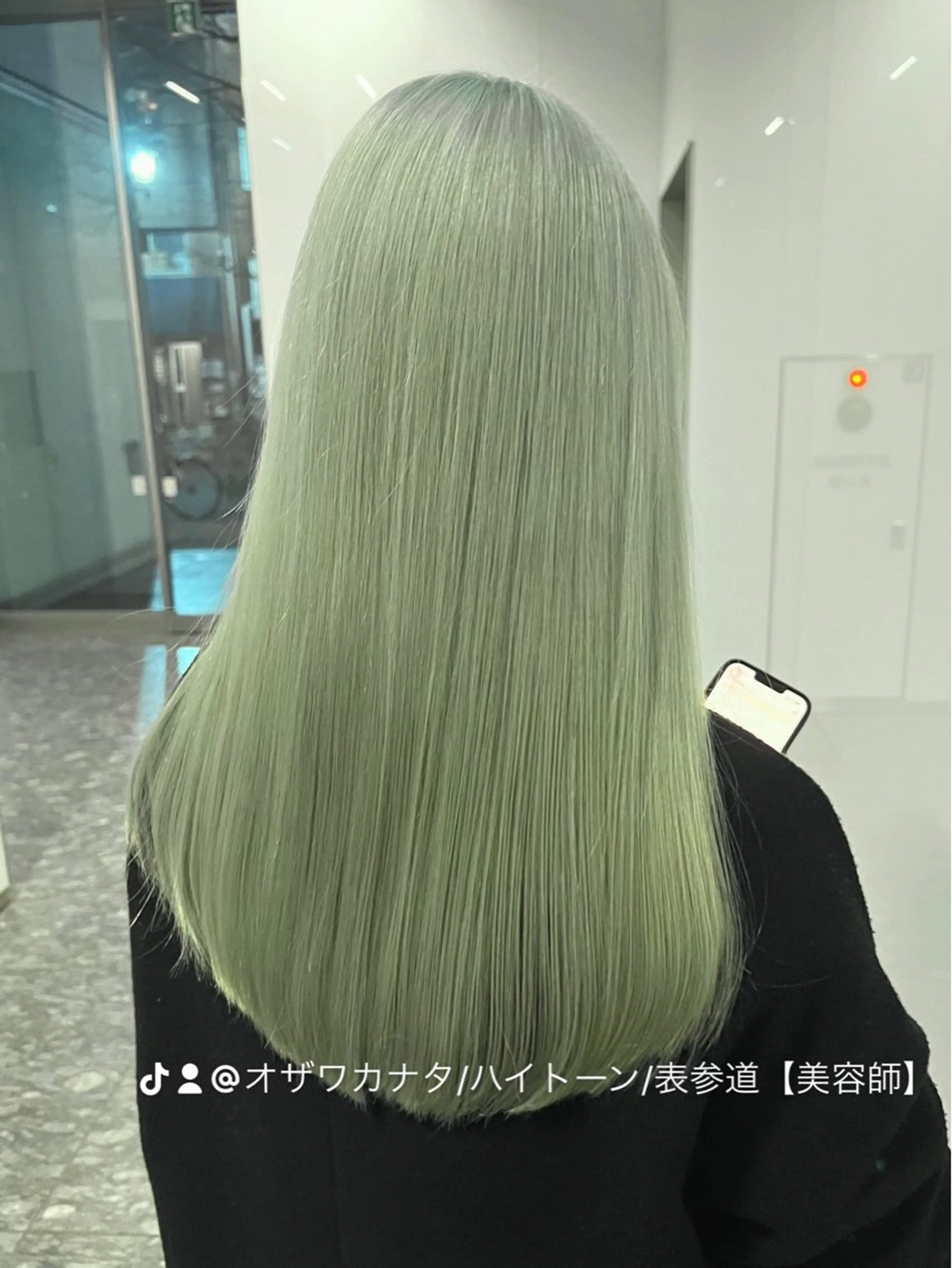 ロング カラー ブリーチ ハイトーンカラー カット ヘアカラー トリートメント 抜きっぱなしブロンド /ハイトーン/カナタのヘアスタイル