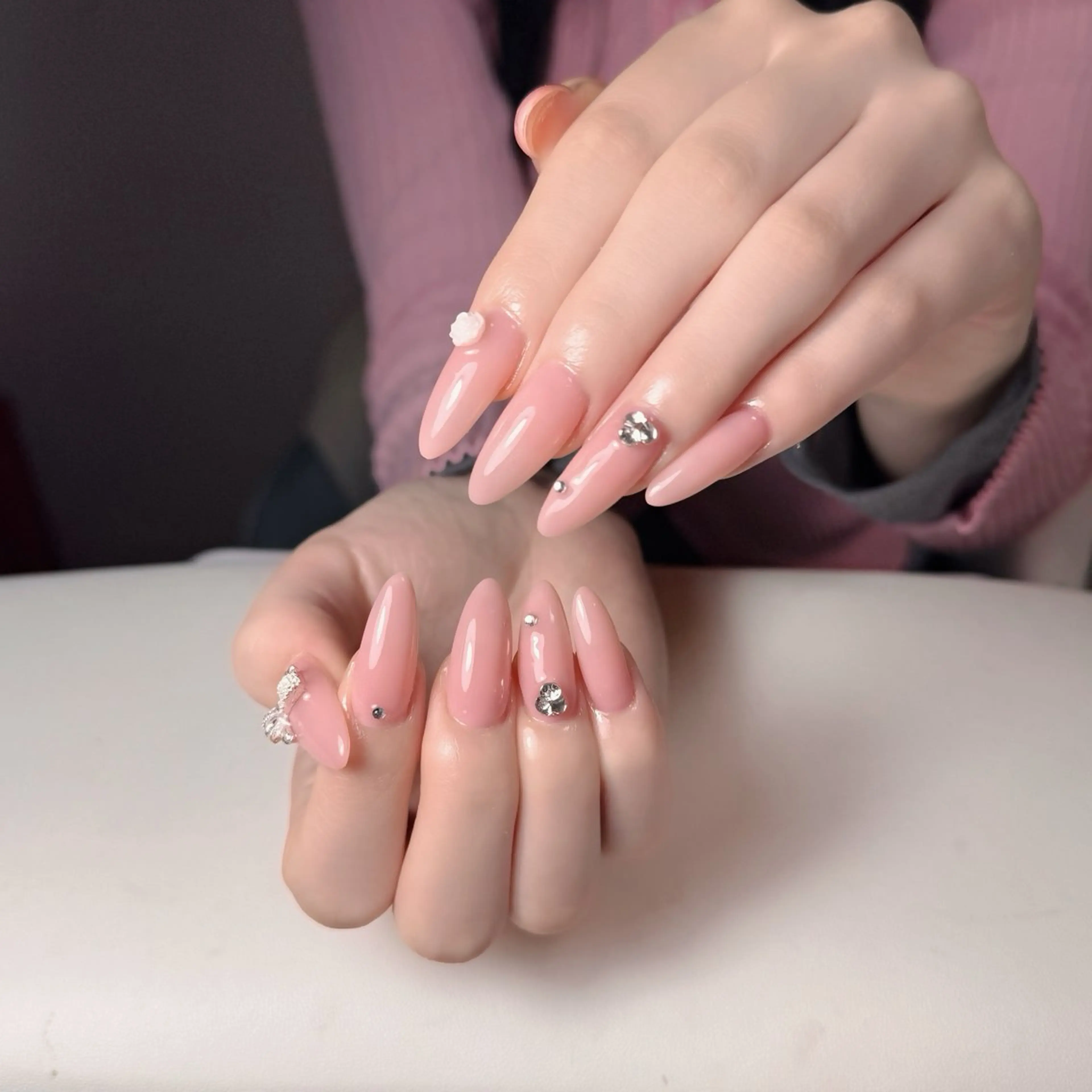 ネイル チークネイル フレンチネイル グラデーション 韓国ネイル マグネットネイル ハンドネイル Hana nail所属・Hana Nailのネイルデザイン