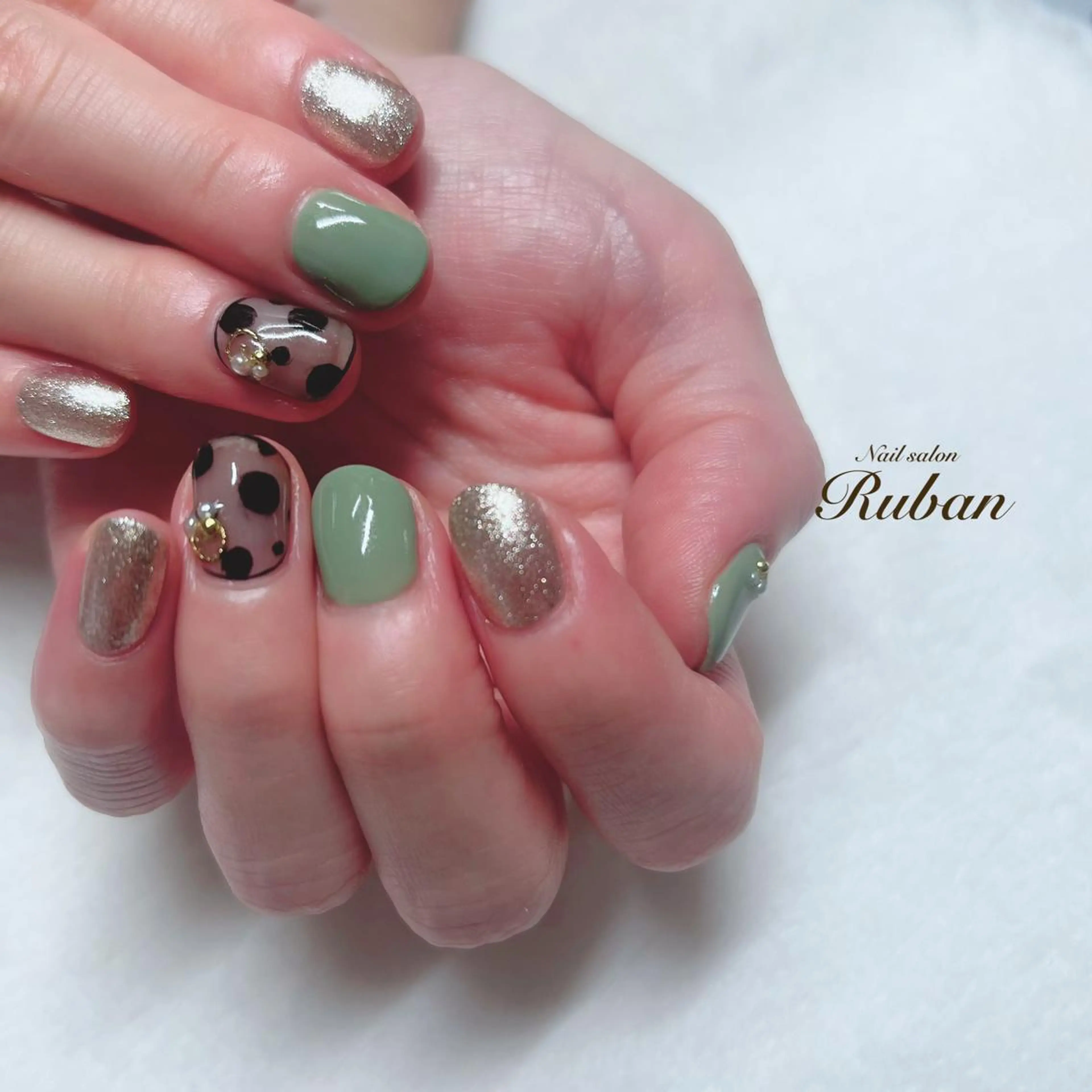 ネイル ドット Nail salon Ruban所属・Nail salon Rubanのネイルデザイン