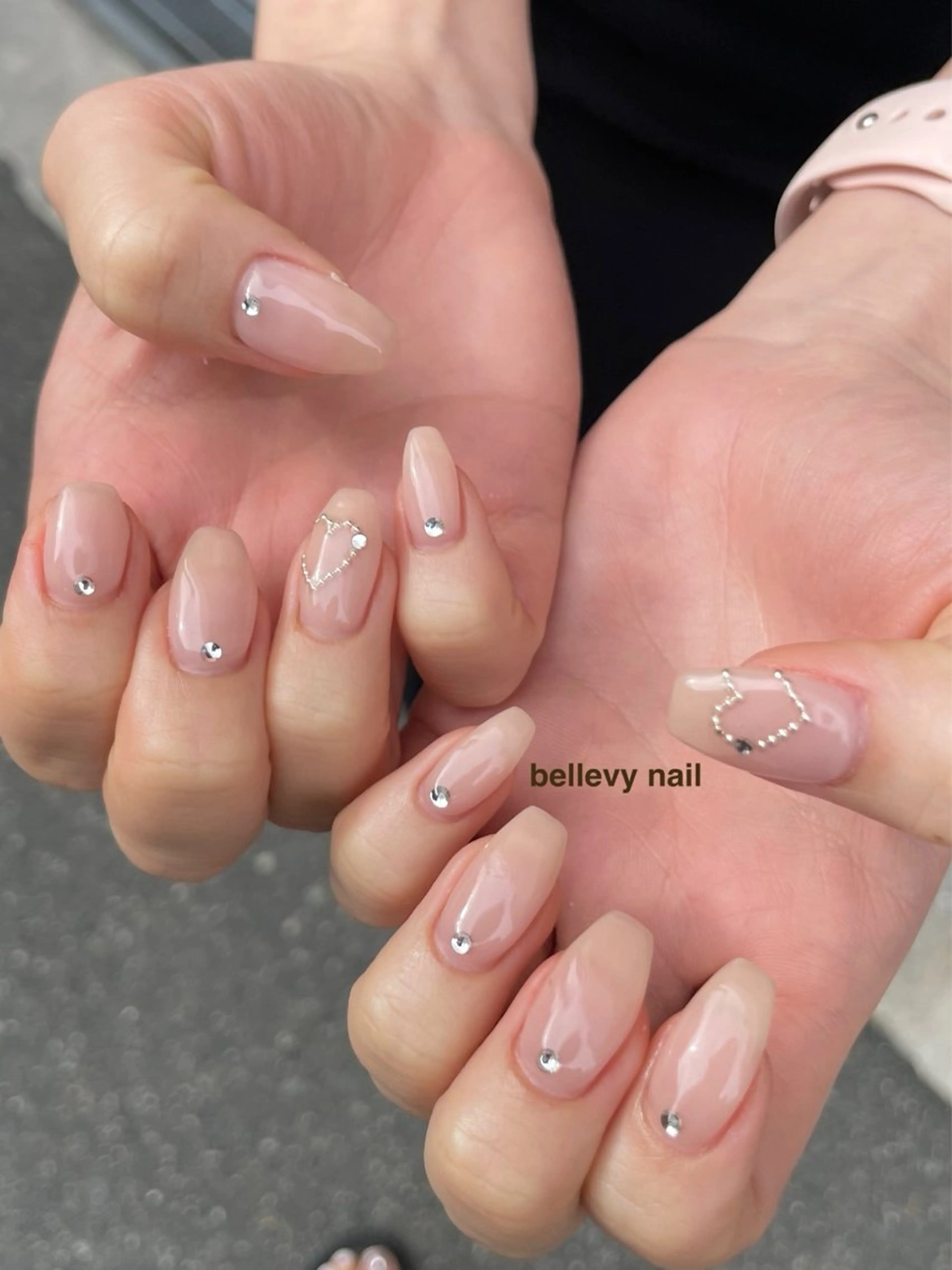 ネイル bellevy所属・藤原 はずきのネイルデザイン