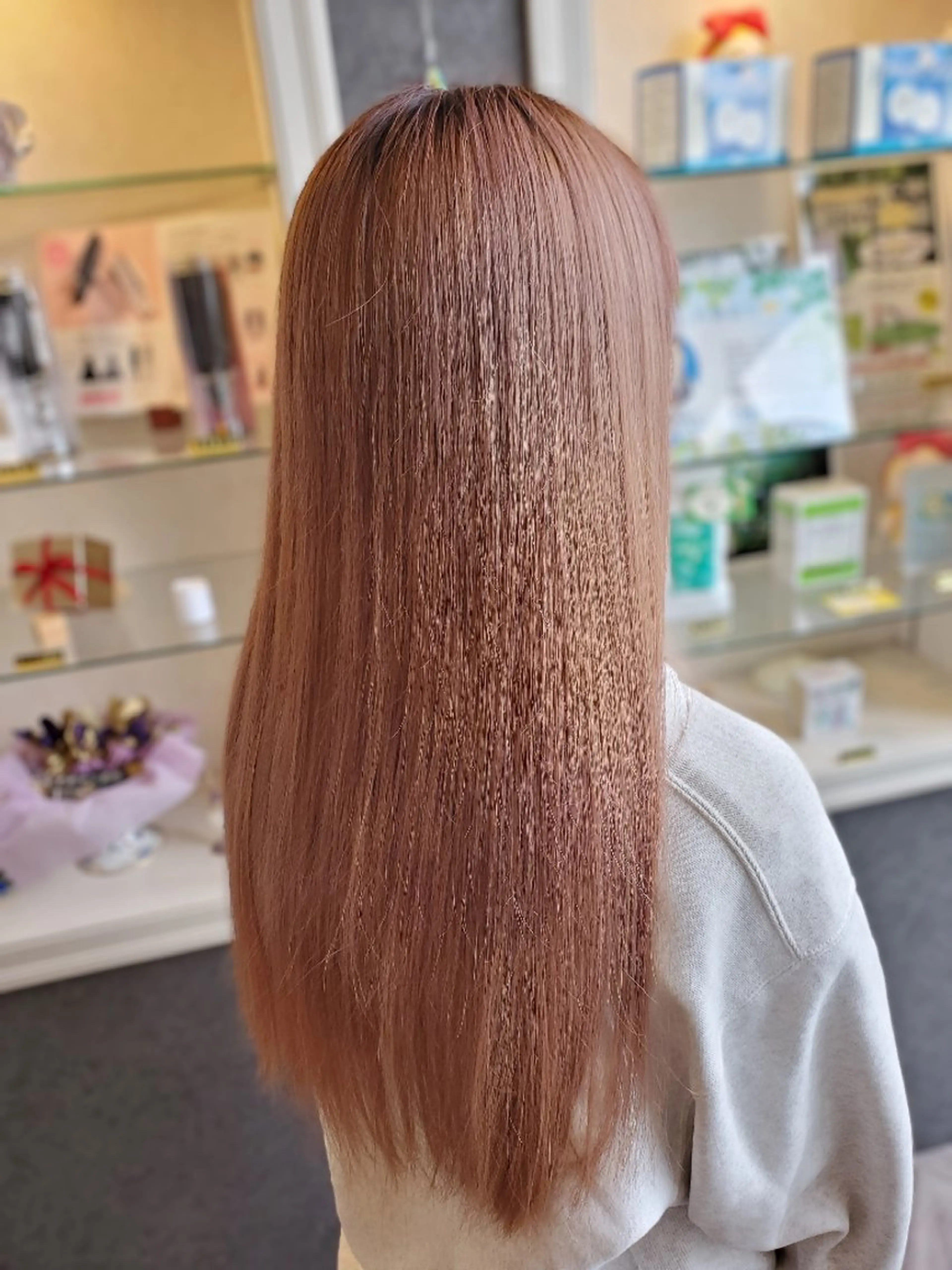 ケアブリーチ + カラー + 新感覚Dr髪質改善トリートメントの写真