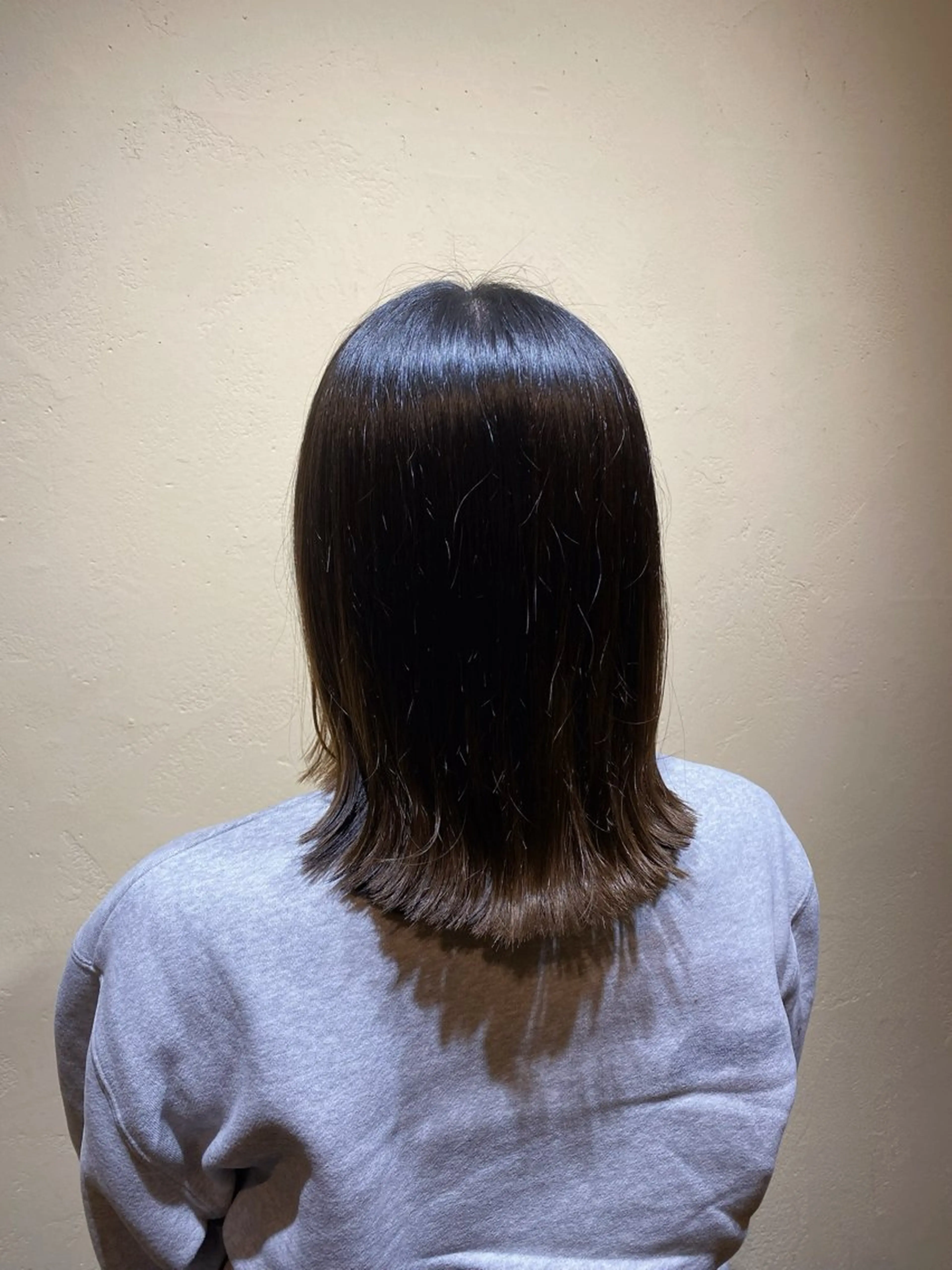 ミディアム saya （サヤ）のヘアスタイル