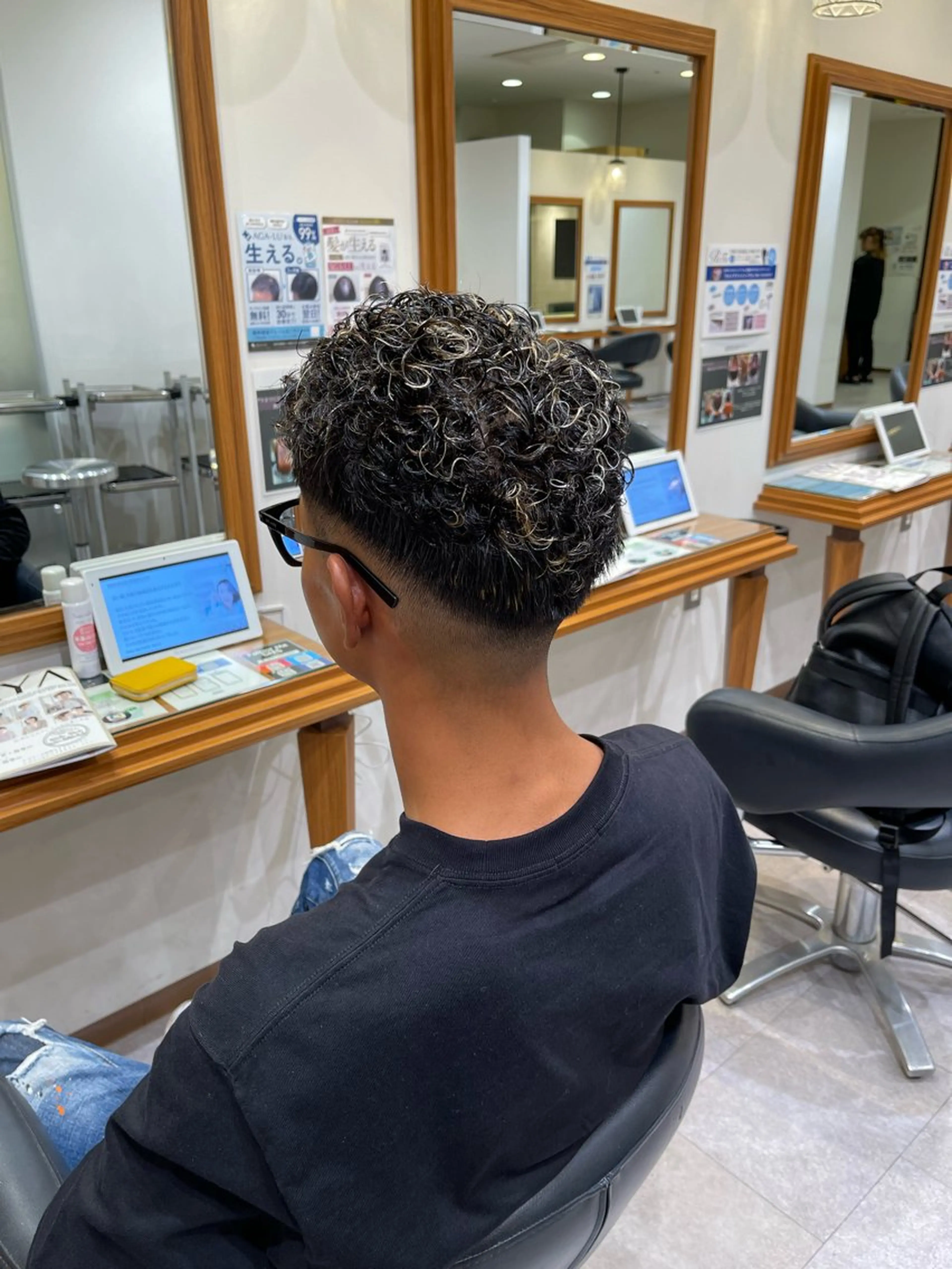 ショート カラー パーマ メンズ カット ヘアカラー パーマ ✂︎髪質改善・ Yuitoのヘアスタイル