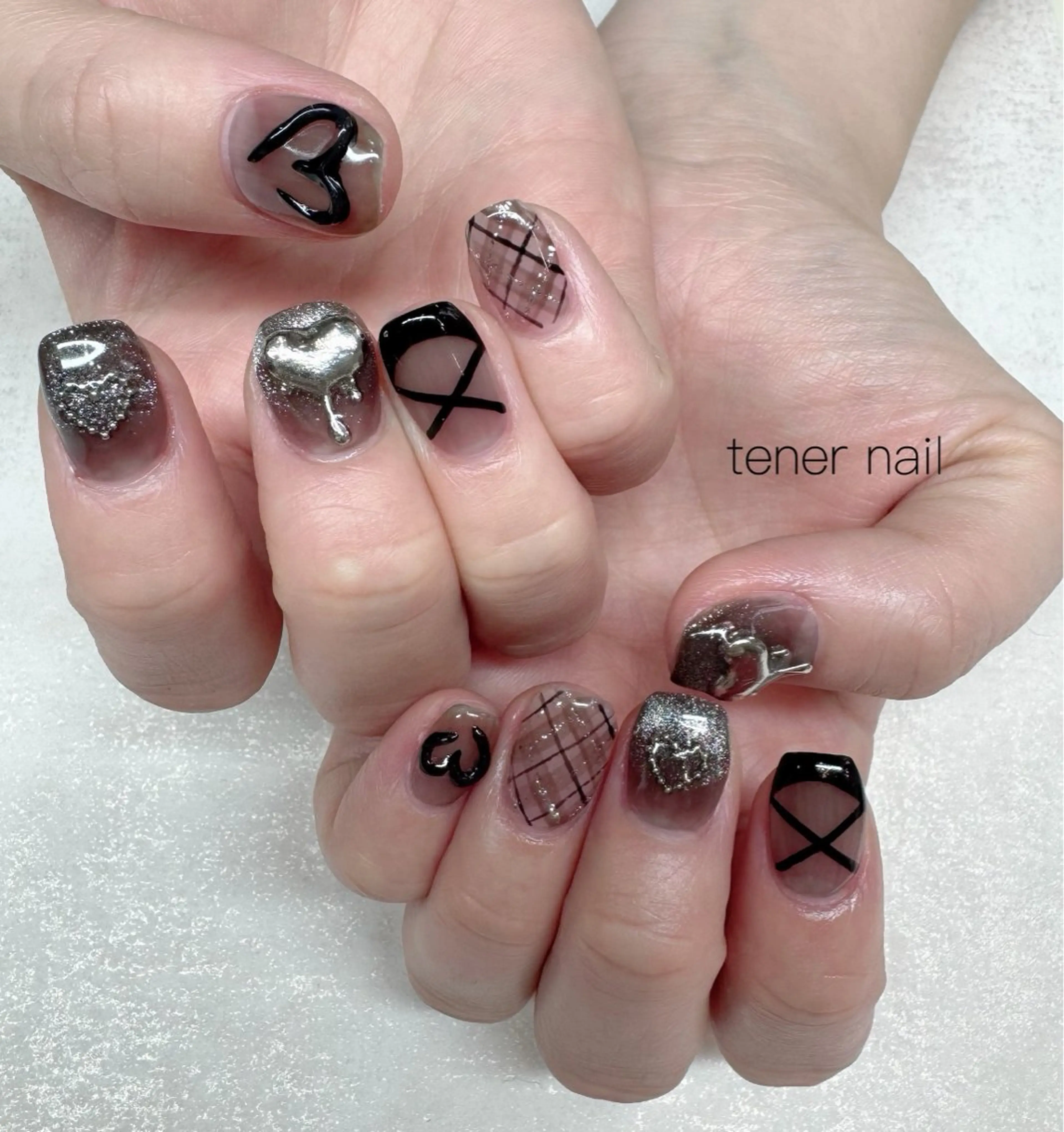 ネイル シルバー ハンドネイル テネルネイル tener nailのネイルデザイン