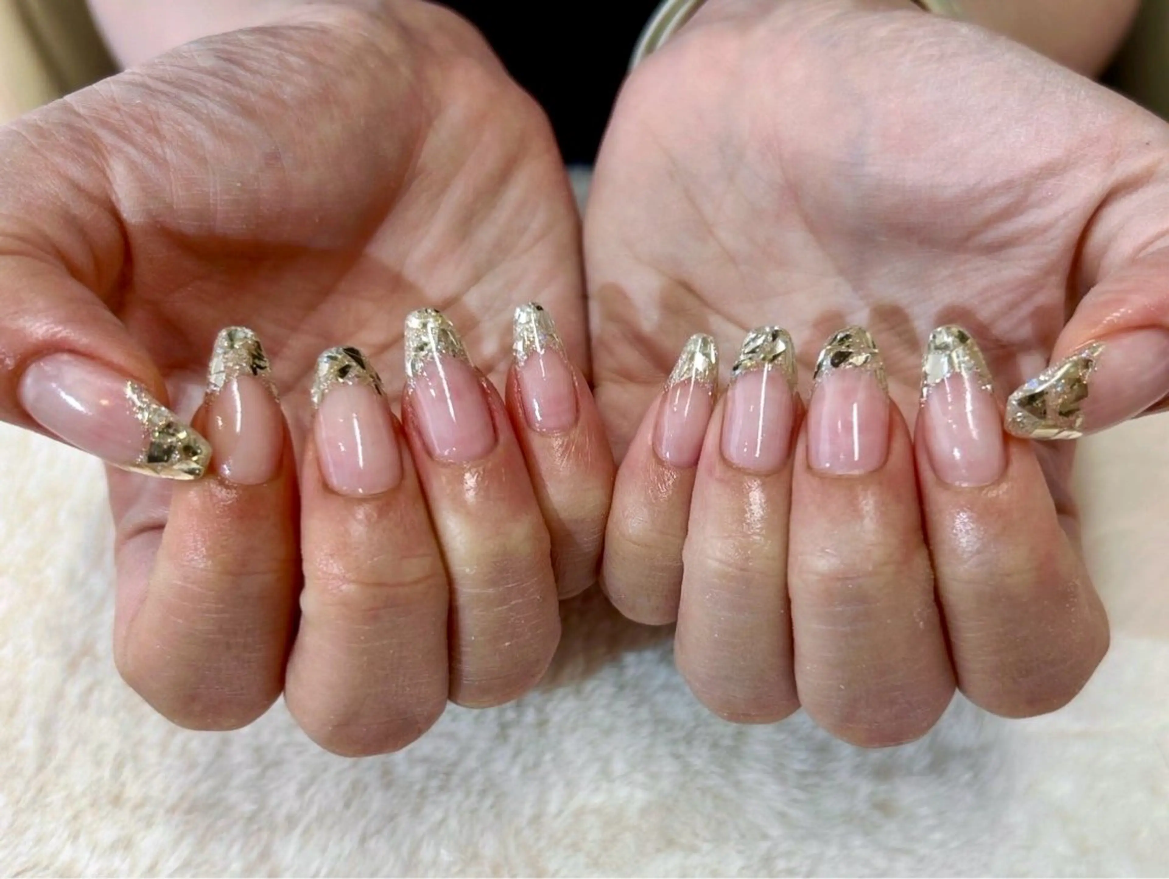 ネイル フレンチネイル ガラスフレンチ キラキラネイル ハンドネイル ハンドケア 心斎橋Salon Epokkuのネイルデザイン