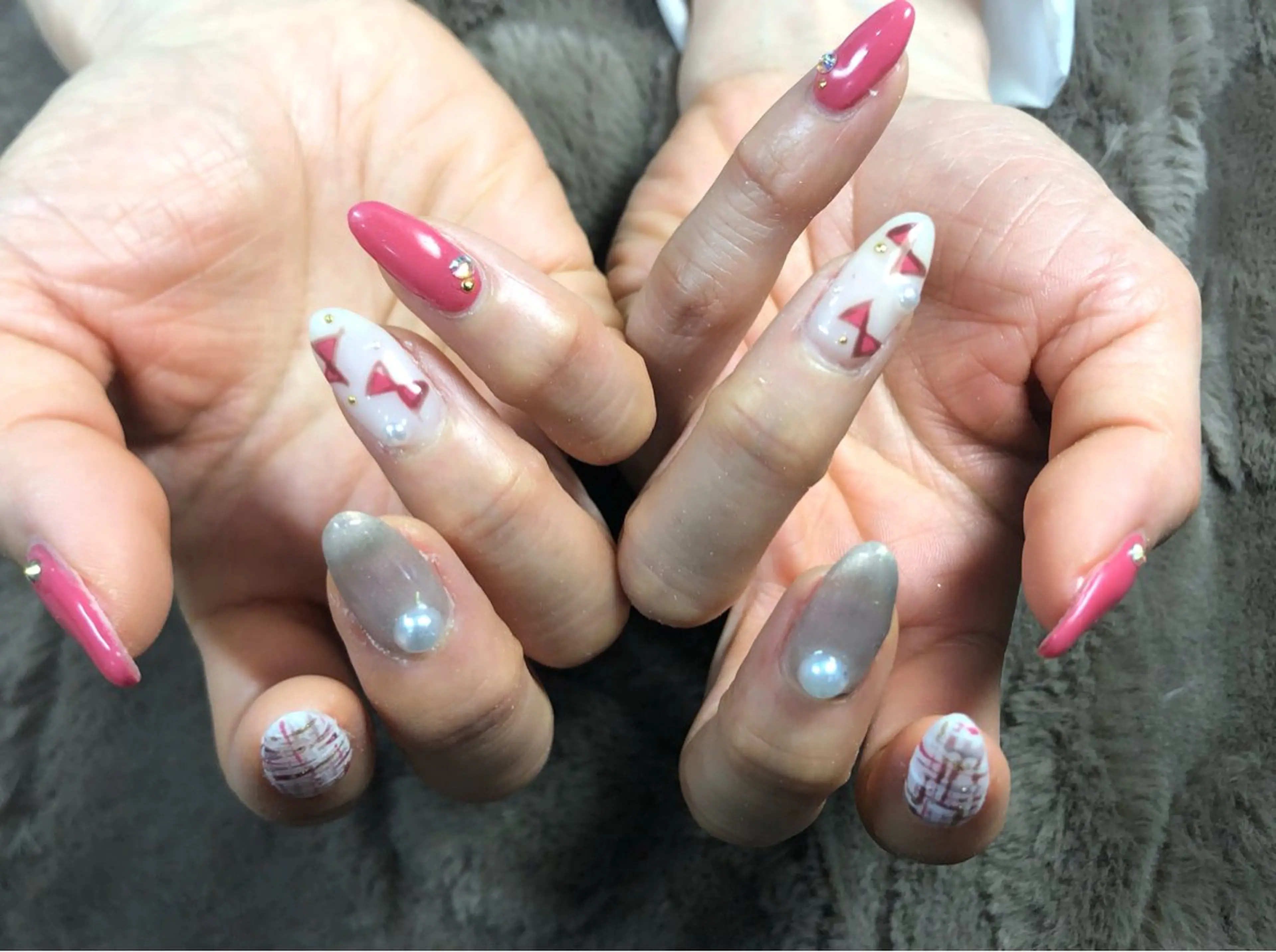 セミロング サロンku'u所属・salon kuuのネイルデザイン