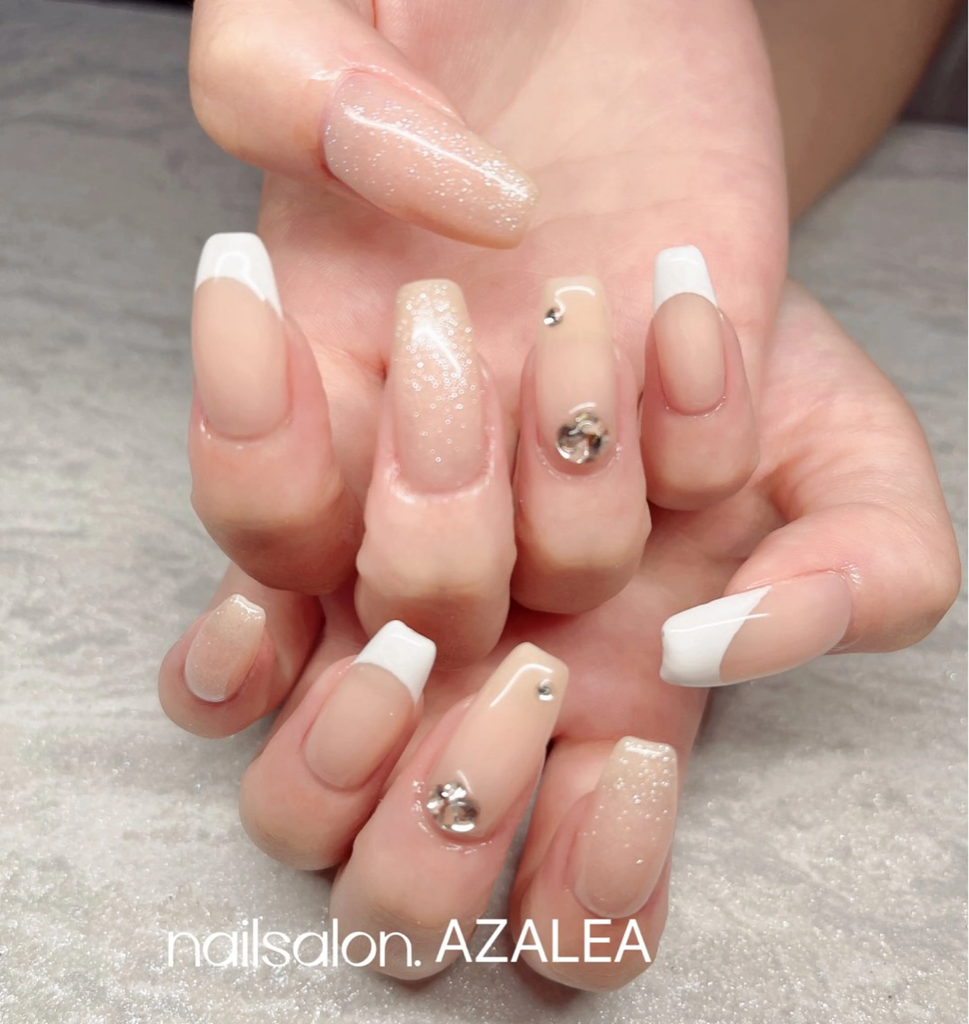 ネイル R inのネイルデザイン