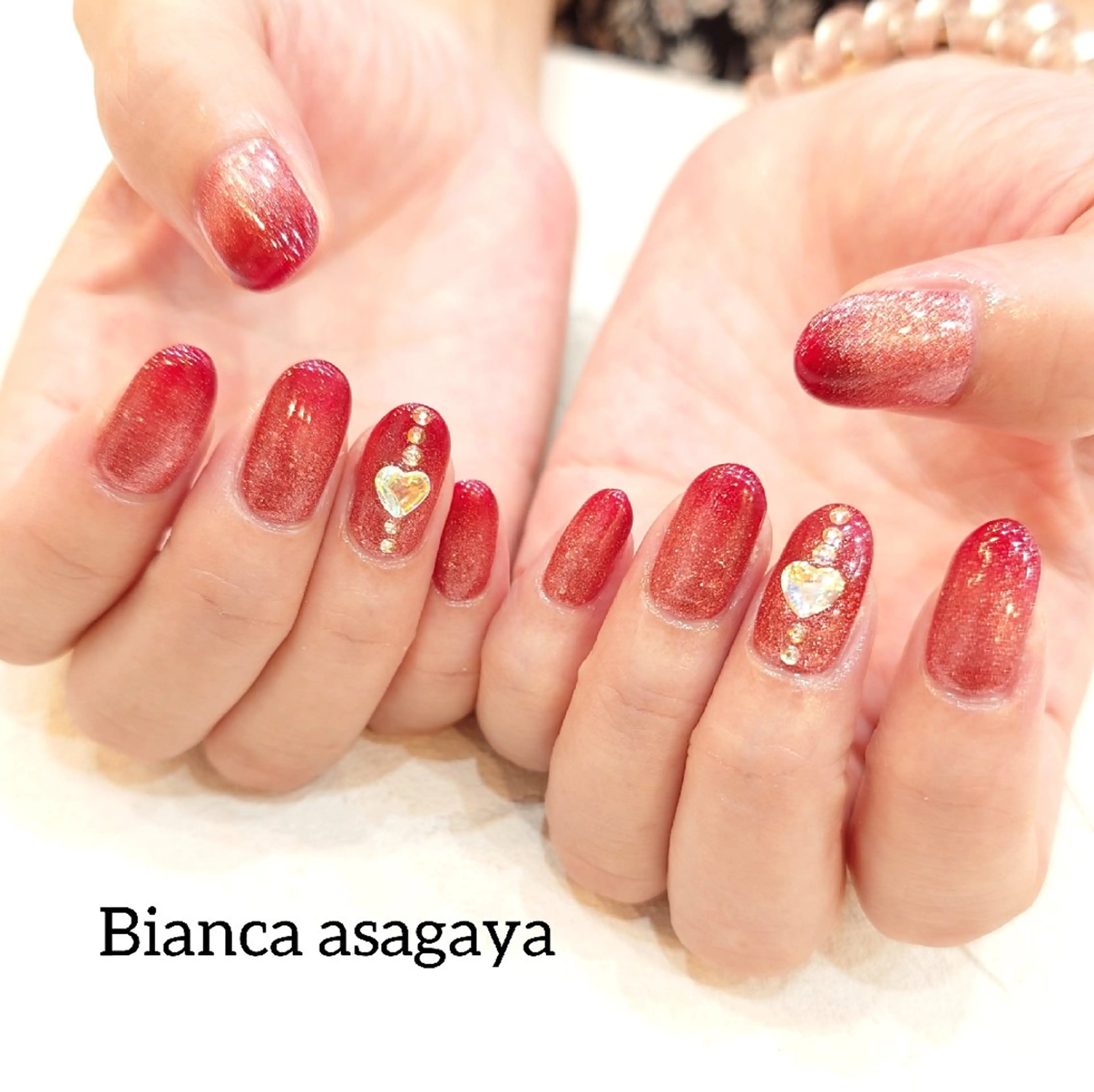 ネイル ジェルネイル グラデーション マグネットネイル パラジェル シンプルネイル ハンドネイル Bianca TANAKAのネイルデザイン